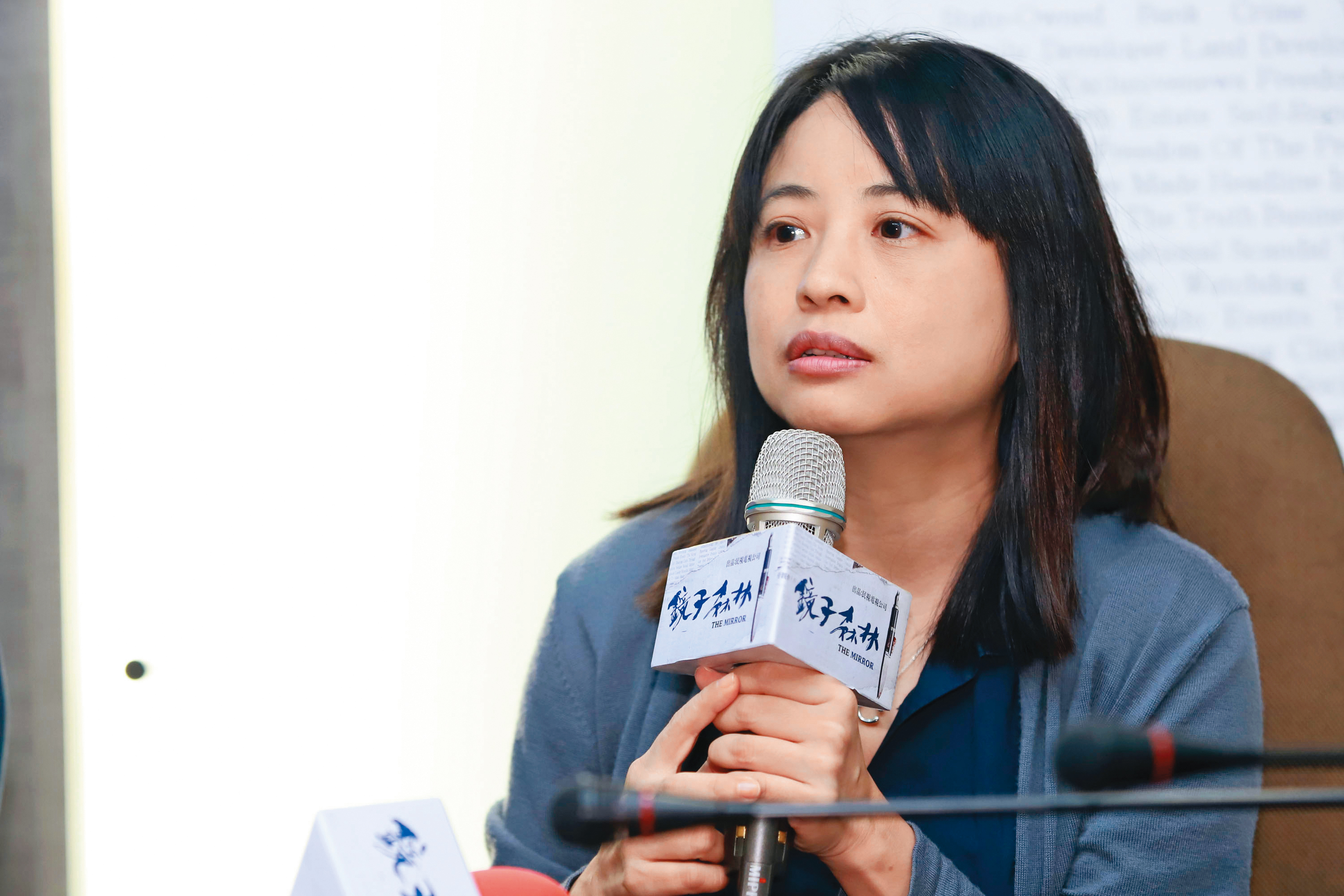 鄭心媚參與《鏡子森林》校園座談，與新聞科系學生分享媒體從業經驗與生態。