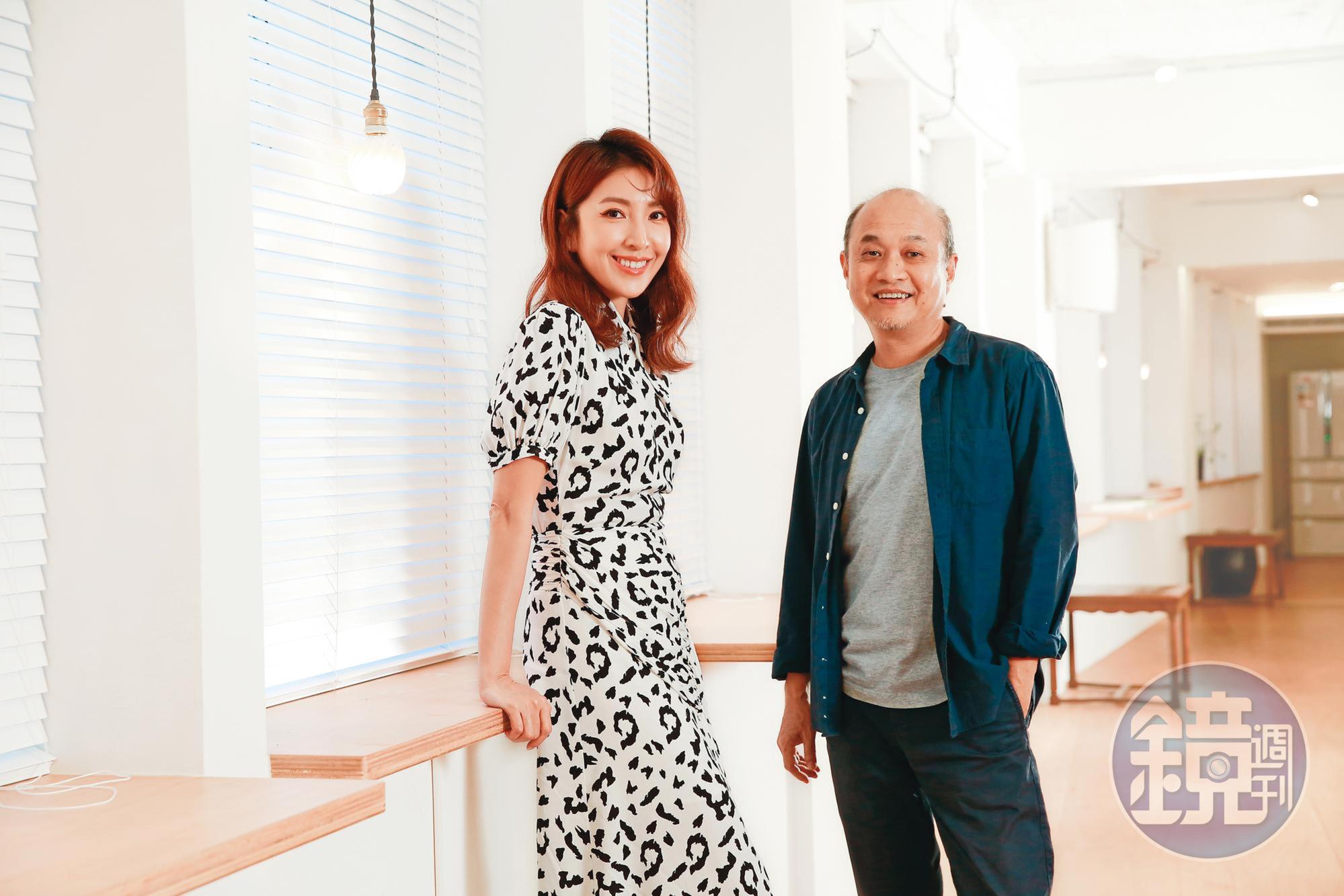 鄭文堂(右)首次與楊謹華(左)合作,一見面就確認她是飾演報社政治組主任的不二人選。