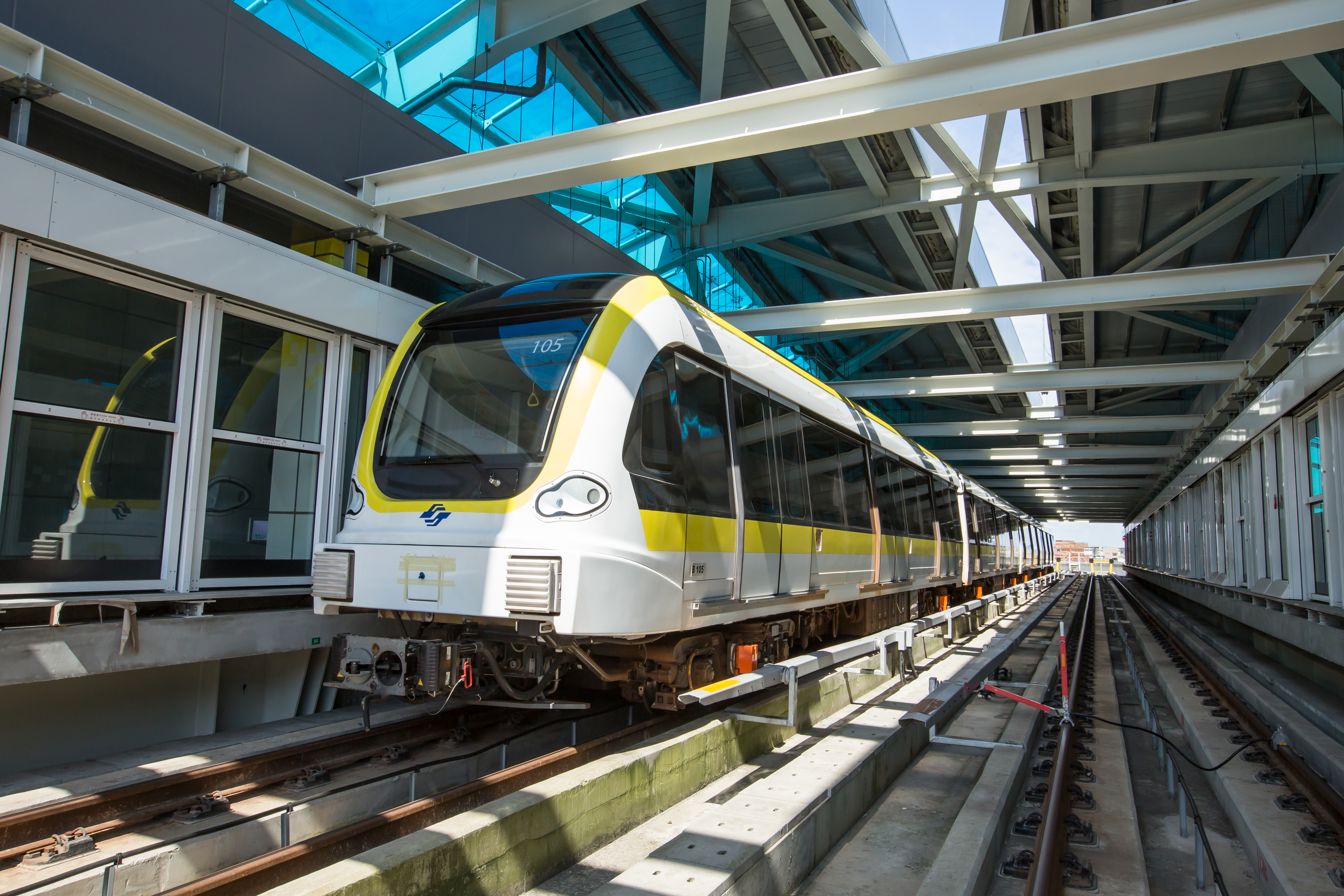 預計年底通車的新北捷運環狀線第一階段工程，恐怕得再延期。