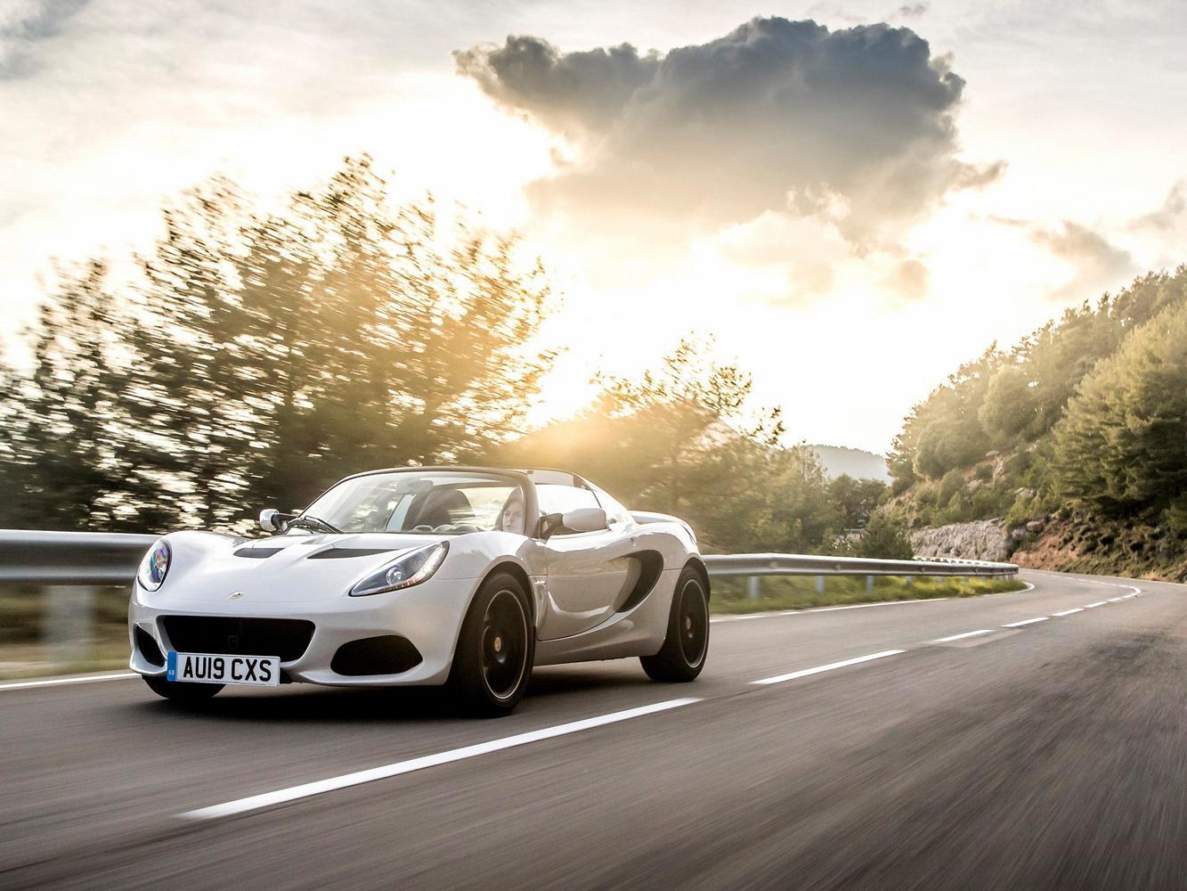 《Lotus Elise Sport 220》建議售價269萬元起。