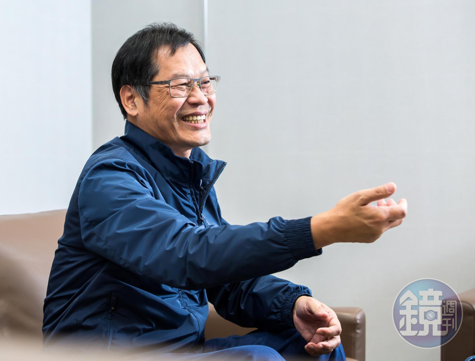 回顧過去一年的心情,許崑泰笑說,自己彷彿是大學聯考落榜的學生突然有書念。