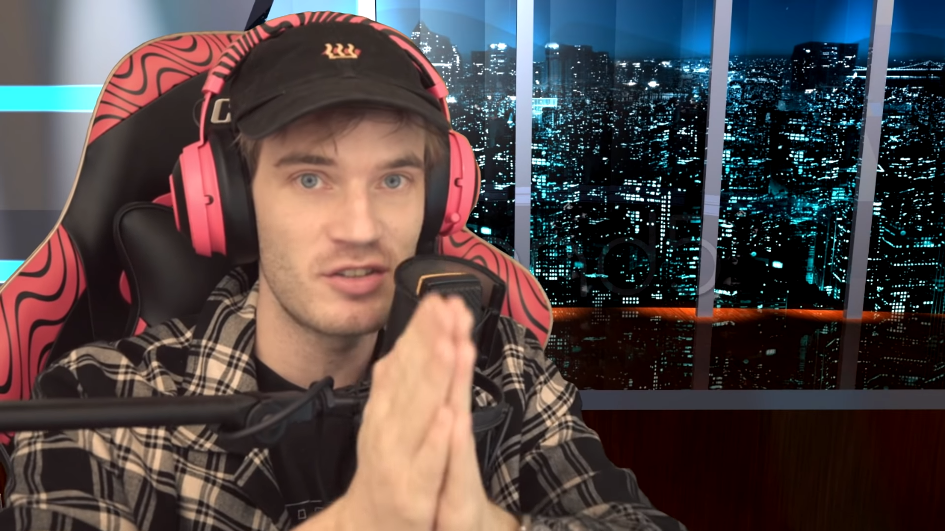 PewDiePie 向觀眾告假。