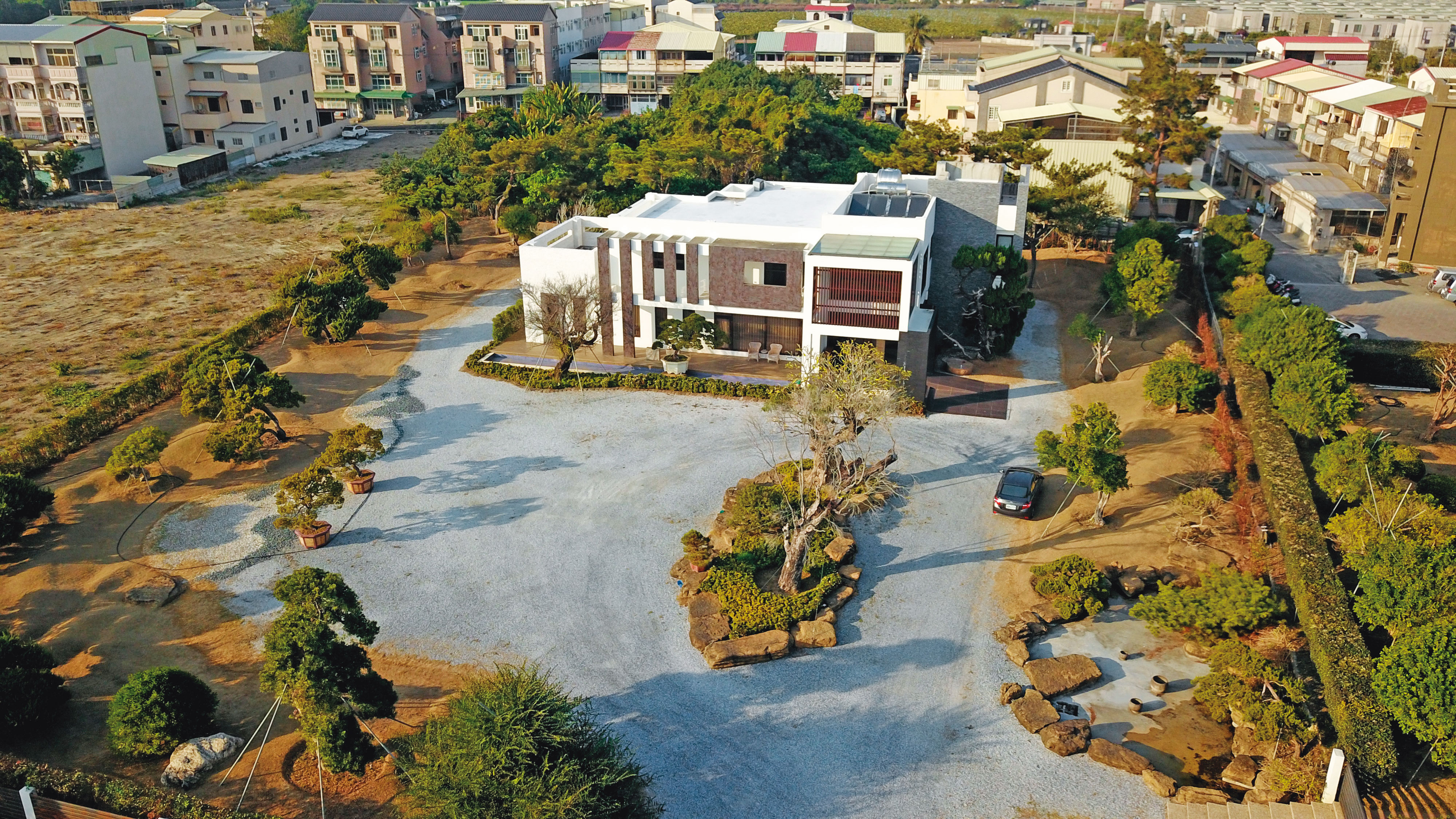 張榮味位於虎尾青埔的超豪華農舍，被稱為「青埔宮」。