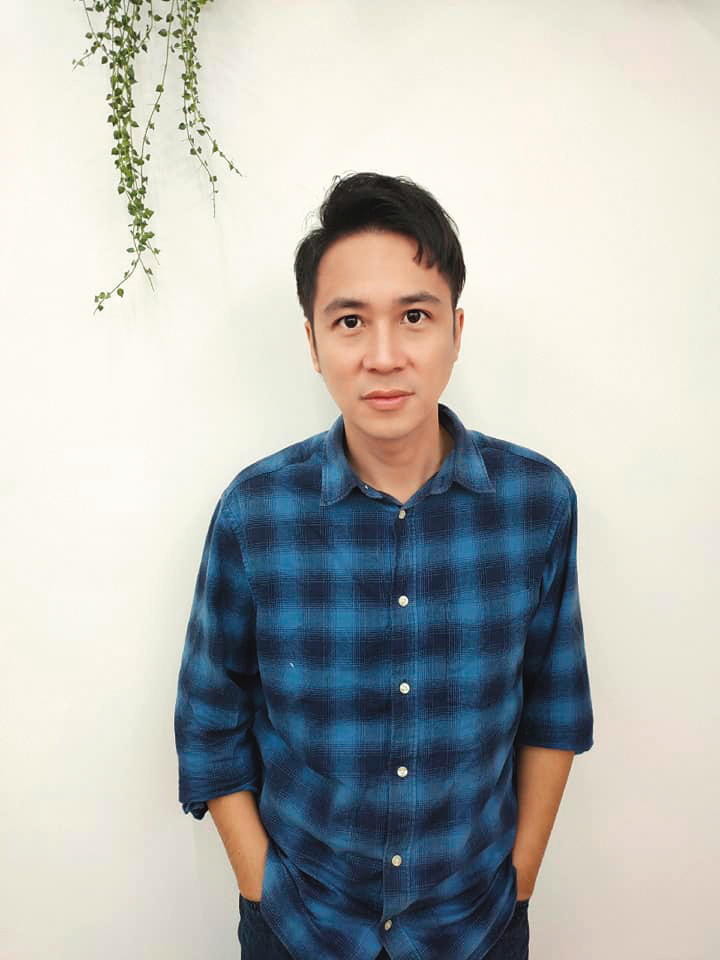 參與演出三立台劇《炮仔聲》的朱永德，在拍戲空擋，兼差當Uber司機，賺錢補貼家用。（翻攝自朱永德臉書）