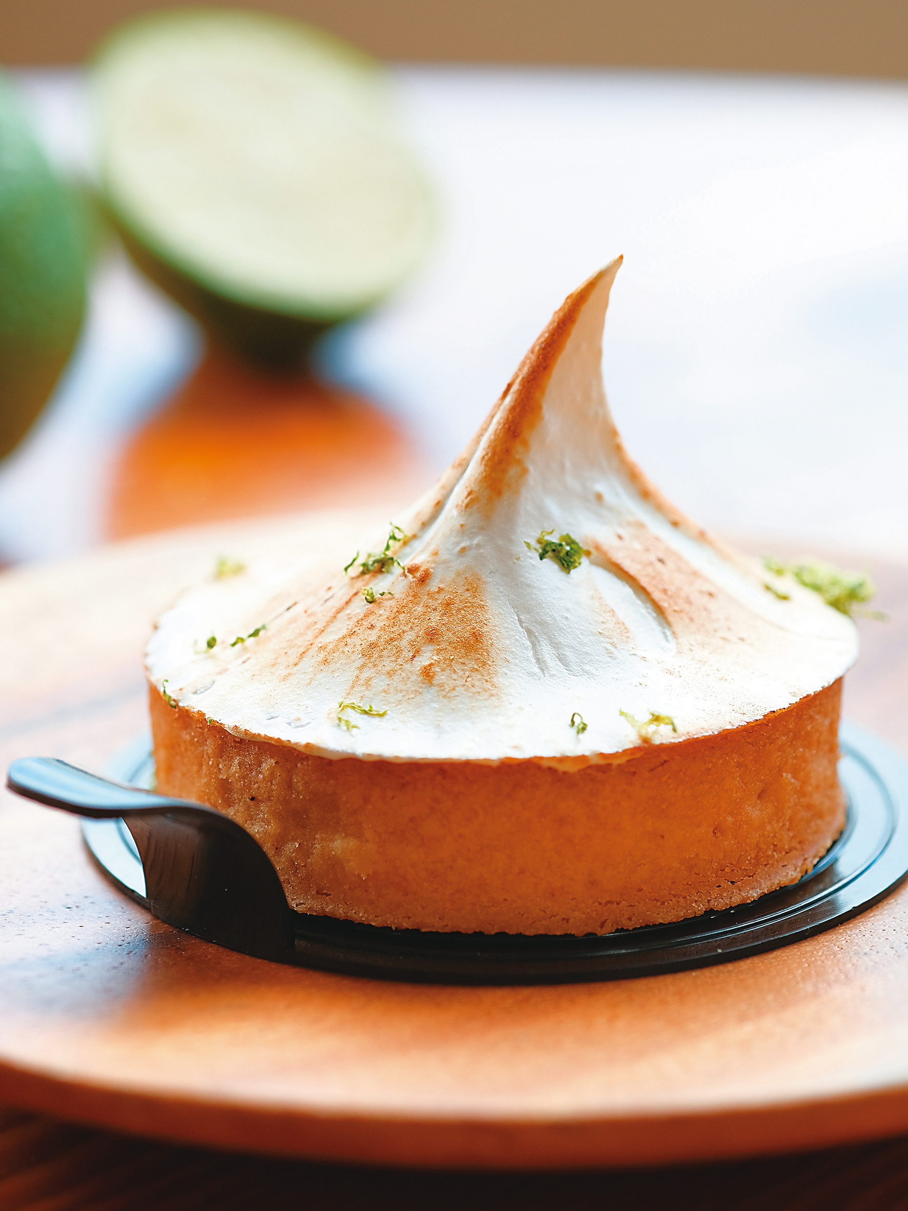 經典法式甜點「檸檬塔」,香氣重於酸度又不過甜,可看出甜點師傅的用心程度。(100元/個)