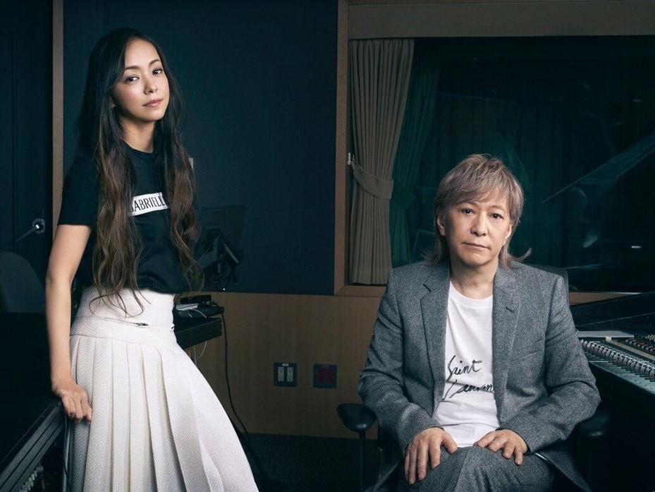 安室奈美惠（左）在小室哲哉（右）打造下奠定「平成歌姬」地位。（翻攝自小室哲哉推特）