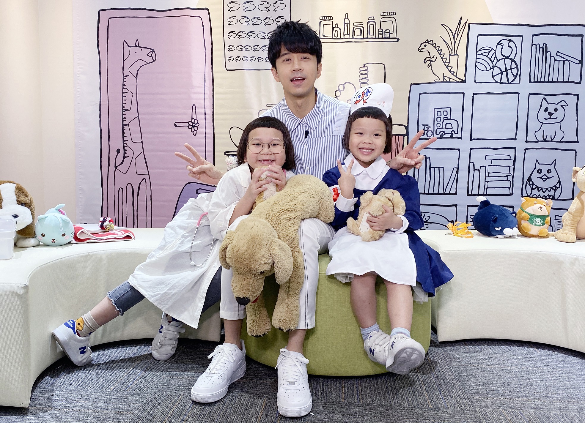 不捨愛犬離世，光良被胖球、斯拉連戳2次哭點並淚灑《胖球&斯拉診療室》。（索尼音樂提供）