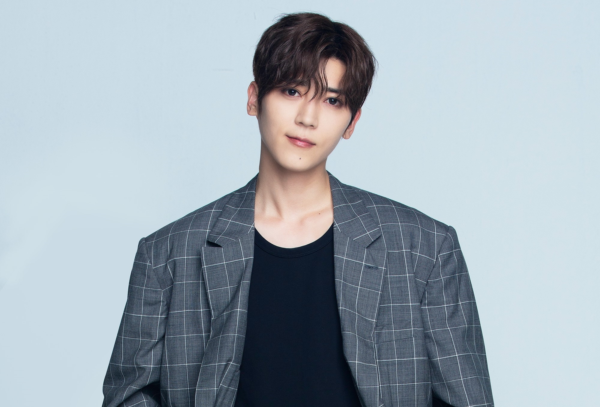 畢書盡首度到台中參加跨年，超怕自己上場時人走光。（三立提供）