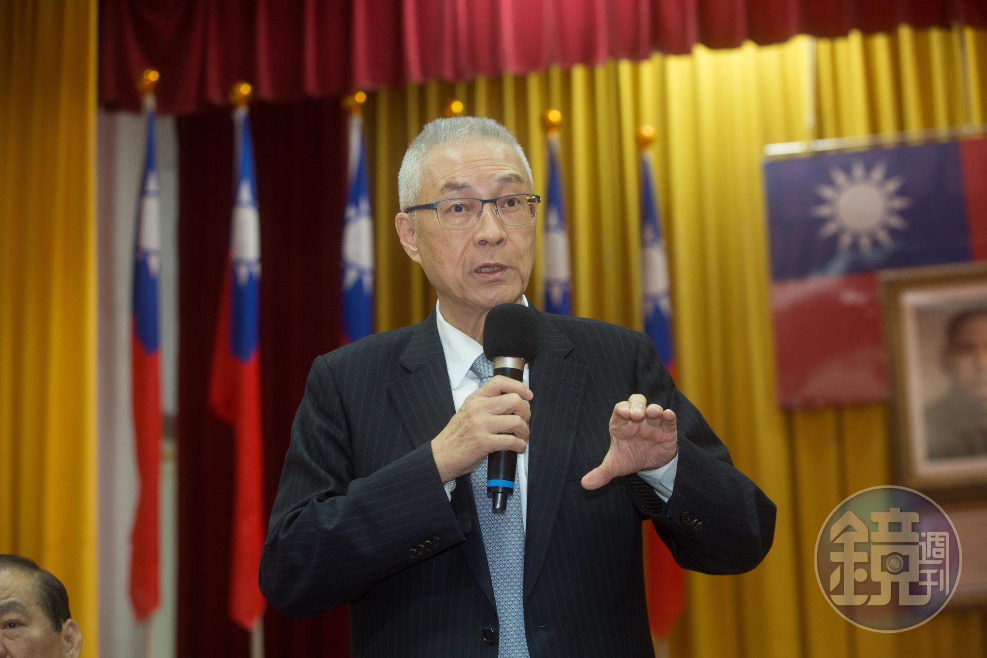 國民黨主席吳敦義昨（17日）批評總統蔡英文是「衰尾查某」，今（18日）非但沒道歉，還在臉書質問「蔡英文難道沒有帶衰台灣嗎？」（資料照）