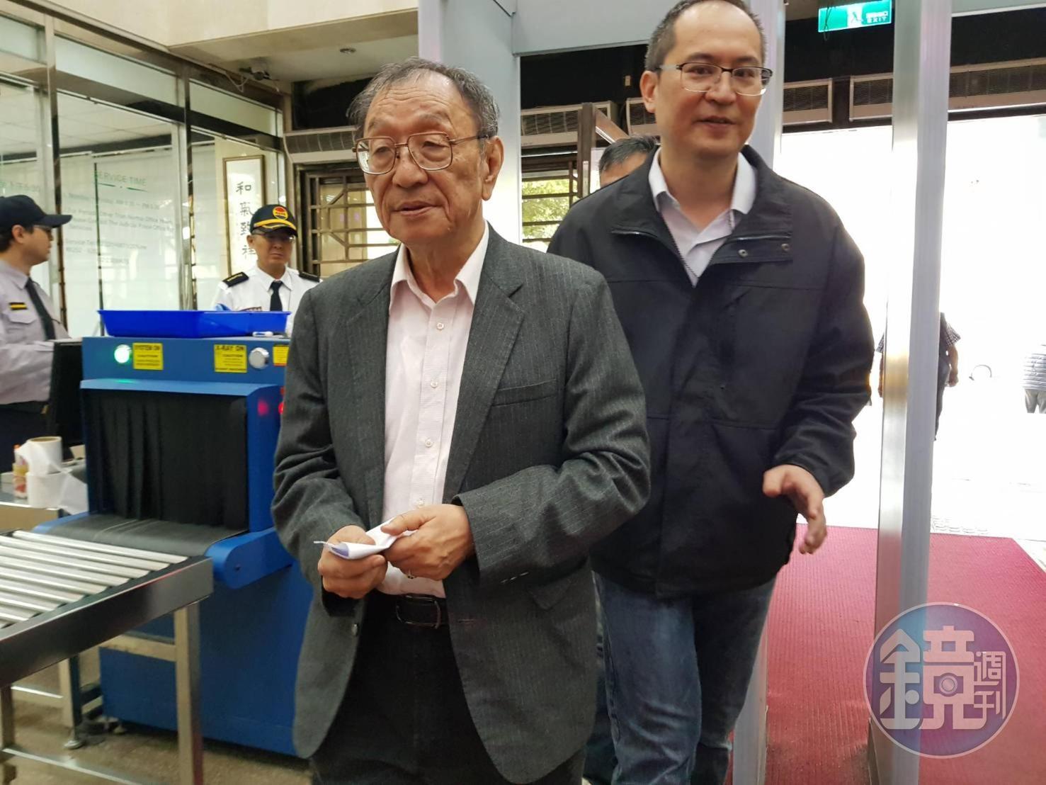 董念台交保後稱自己不懂法律，自己有些理念和法律牴觸，「可是現在好像法律最大，還是要尊敬法律」。（本刊資料照）