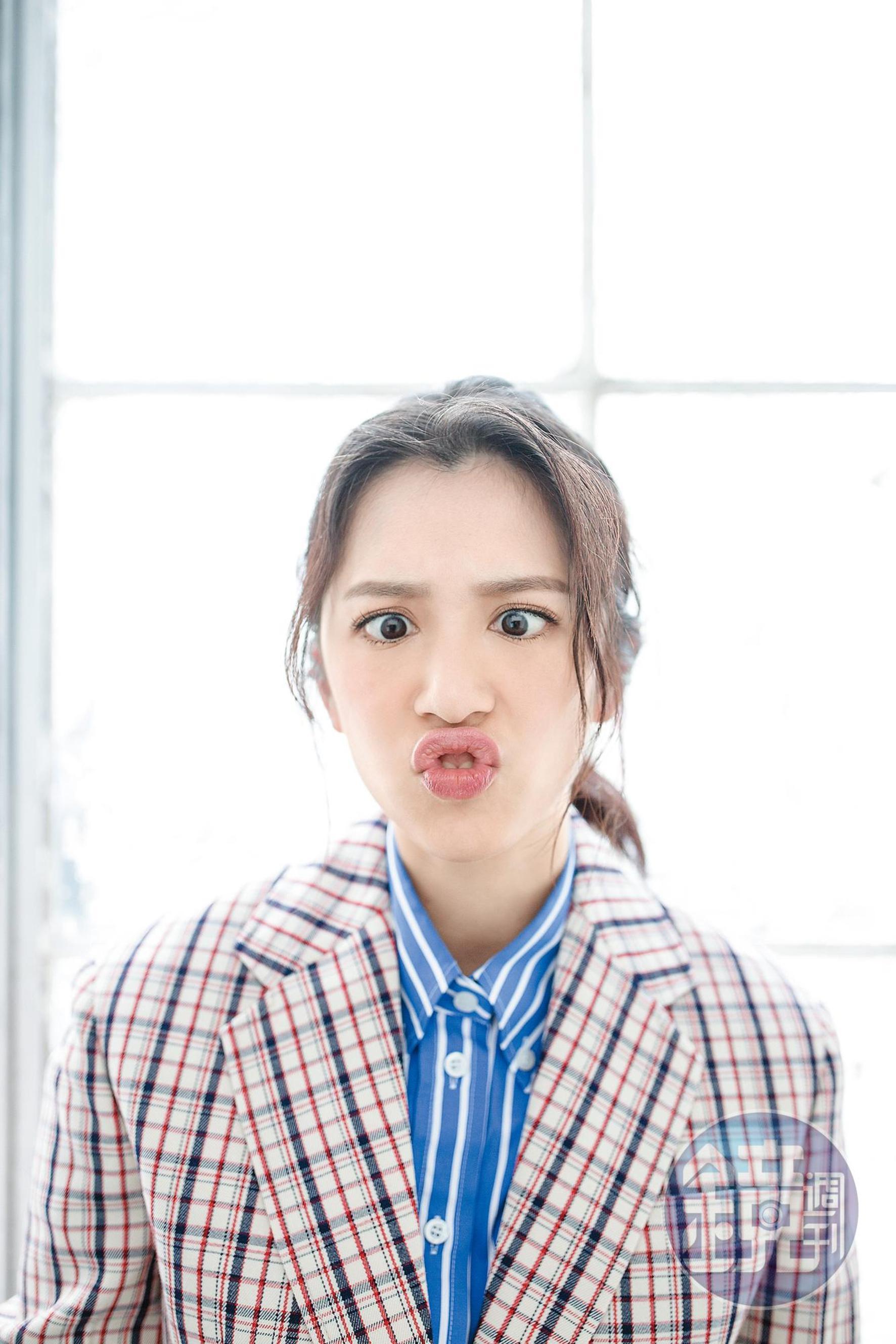 提到自己崇拜職棒球星彭政閔做出的各種往事,劉奕兒真的是讓人無法招架。