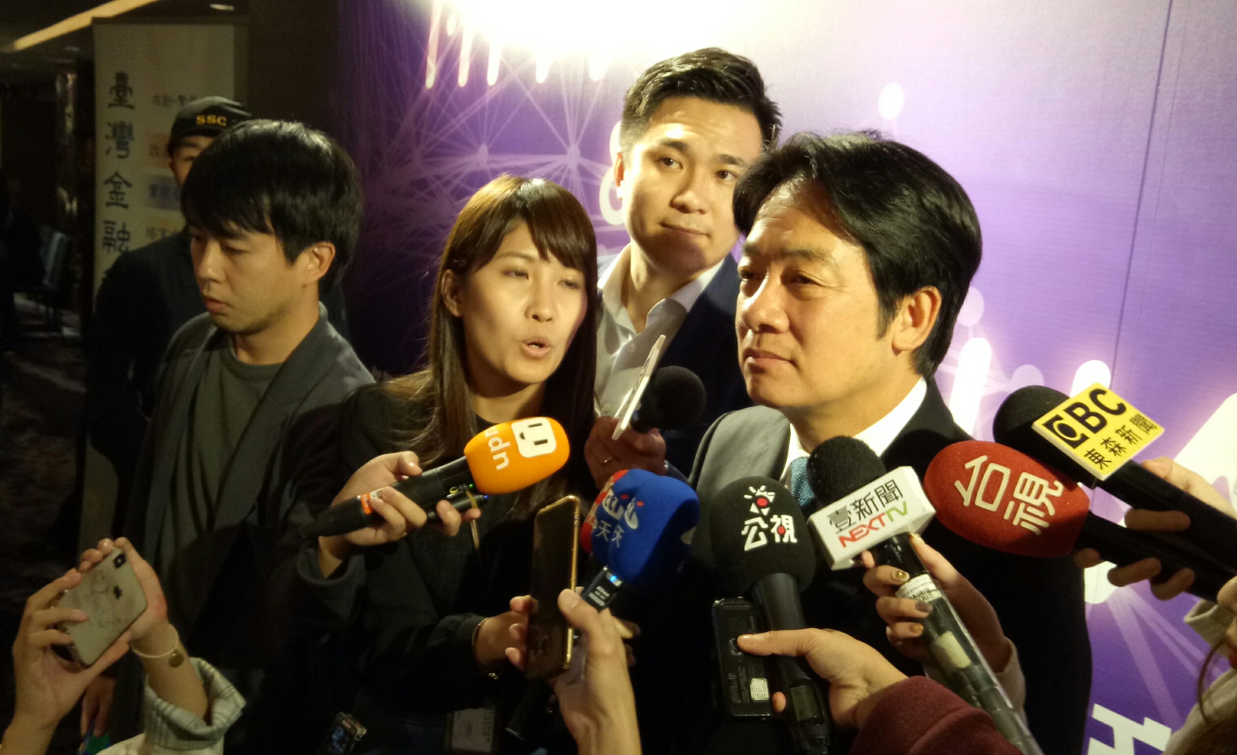 民進黨副總統候選人賴清德接受媒體訪問。