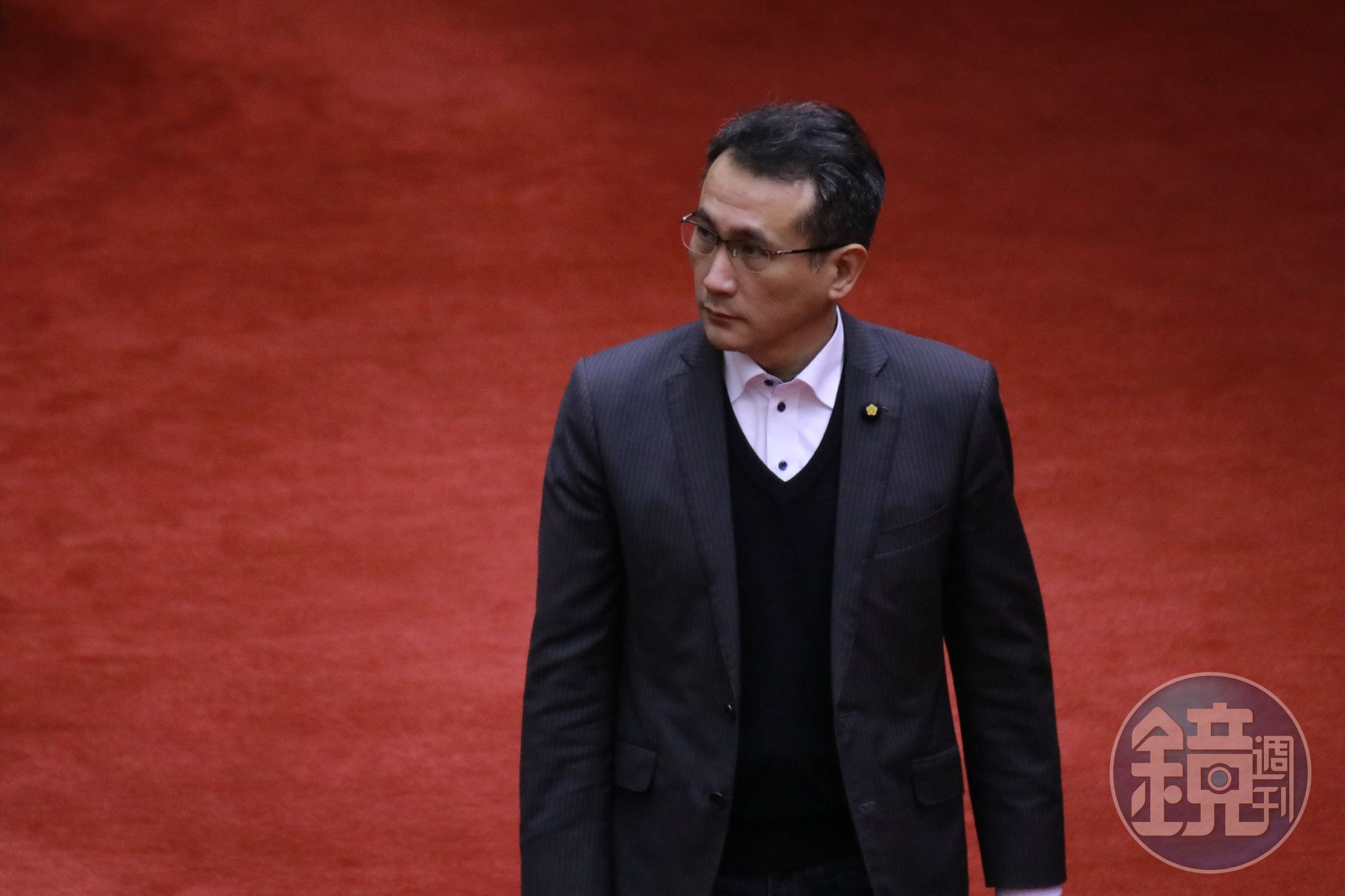 針對陳根德諷以別人家務事做文章，鄭運鵬強調四年來沒有做任何操作。（本刊資料照）
