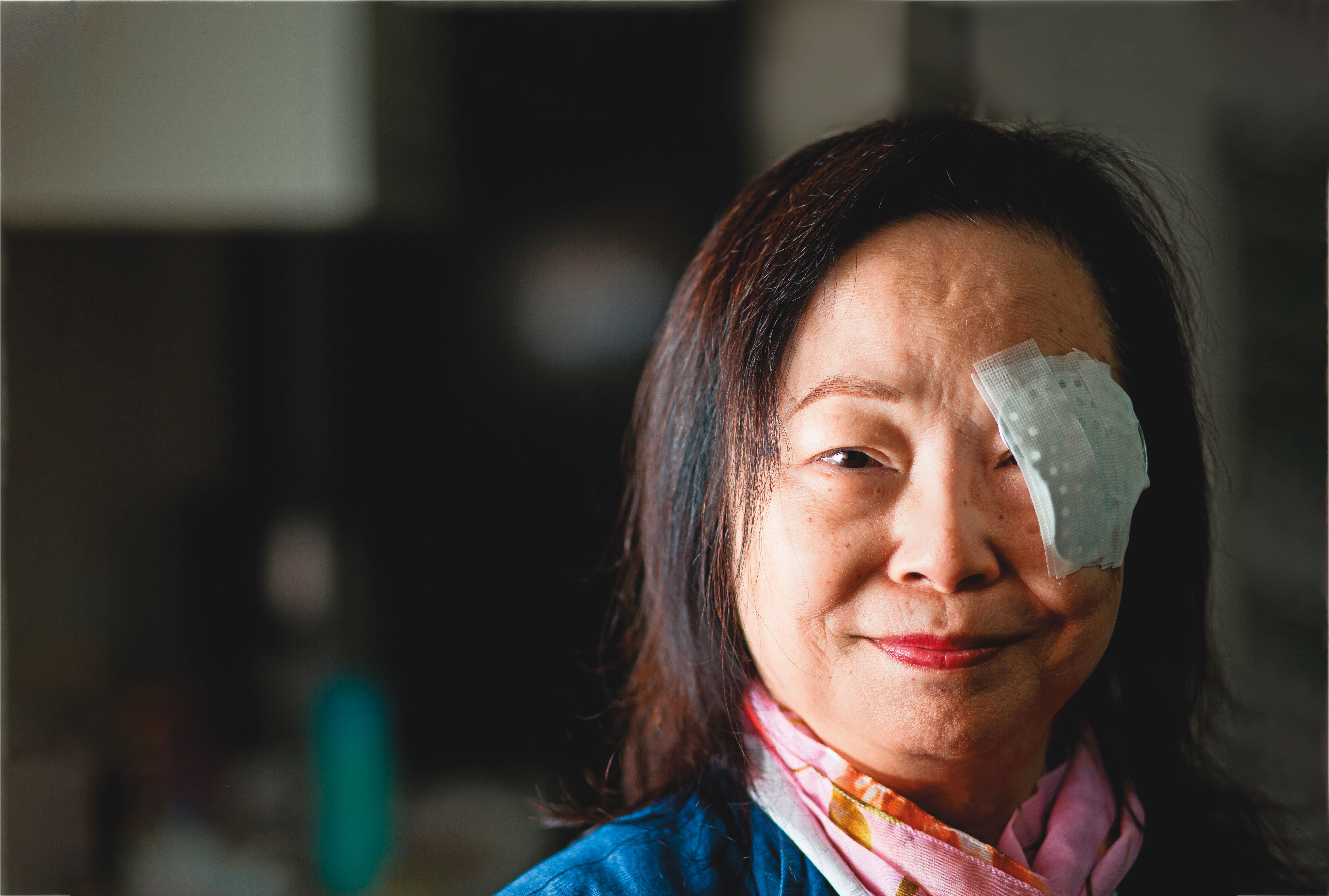 採訪曾心儀的一個多月前， 她的左眼因視周邊神經損傷送入急診， 她稱是為了香港反修例抗爭和台灣總統大選而憂心， 用眼過度所致。