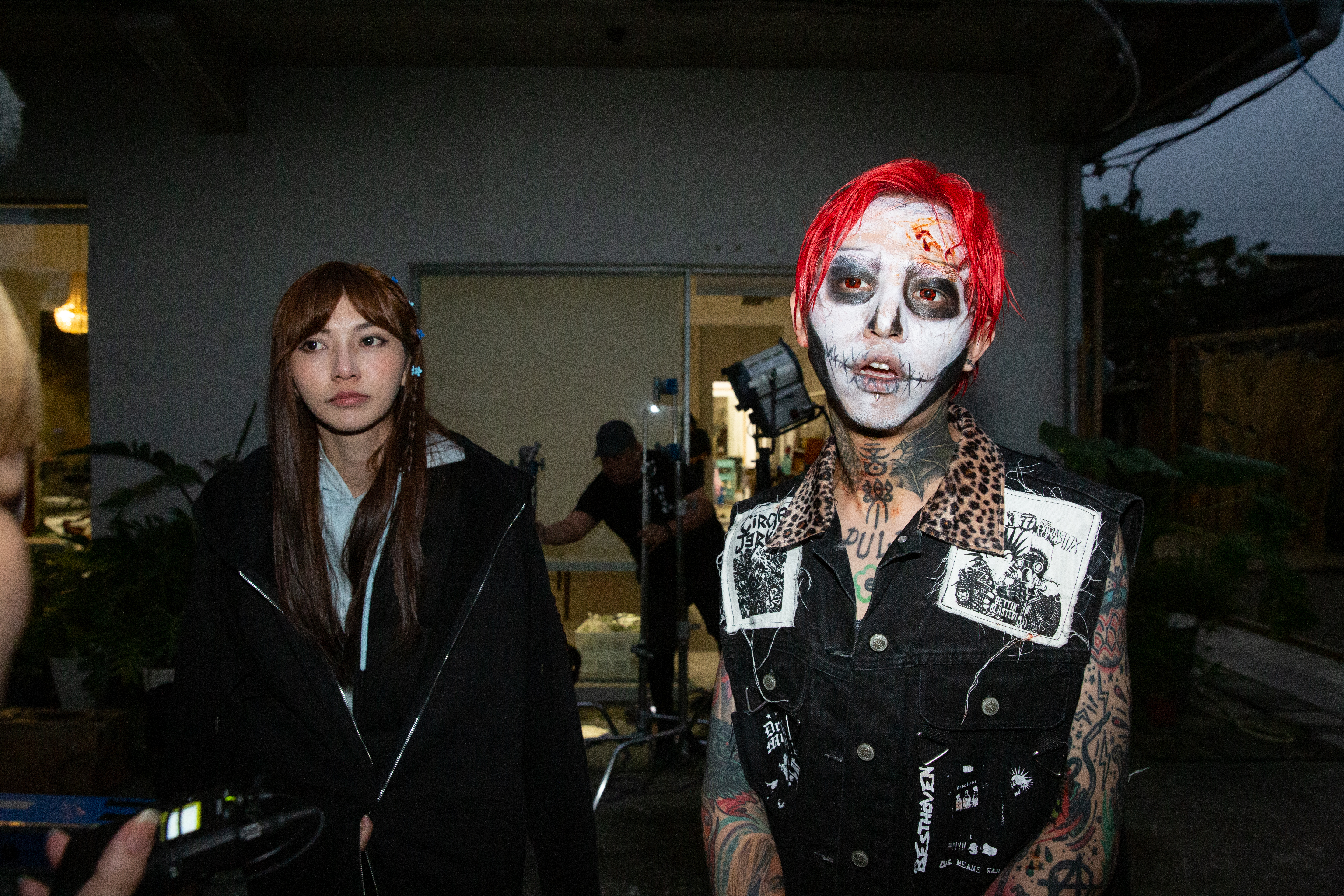 謝和弦拍攝〈幹你娘機掰〉MV，和女友莉婭（Liya）一起受訪，一改先前脫序態度，展現強大親和力。