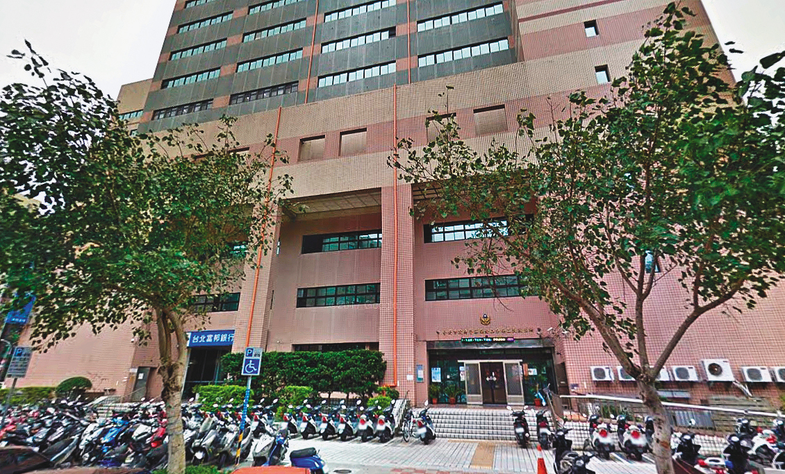 松山警分局警官被機車騎士申訴態度不佳，竟反告對方妨害名譽。（翻攝Google Map）