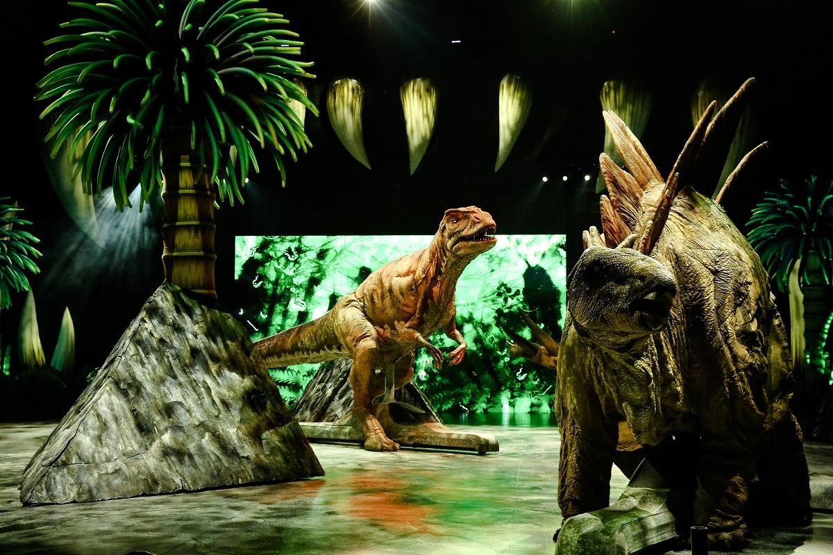 《與恐龍共舞》睽違9年登台演出。