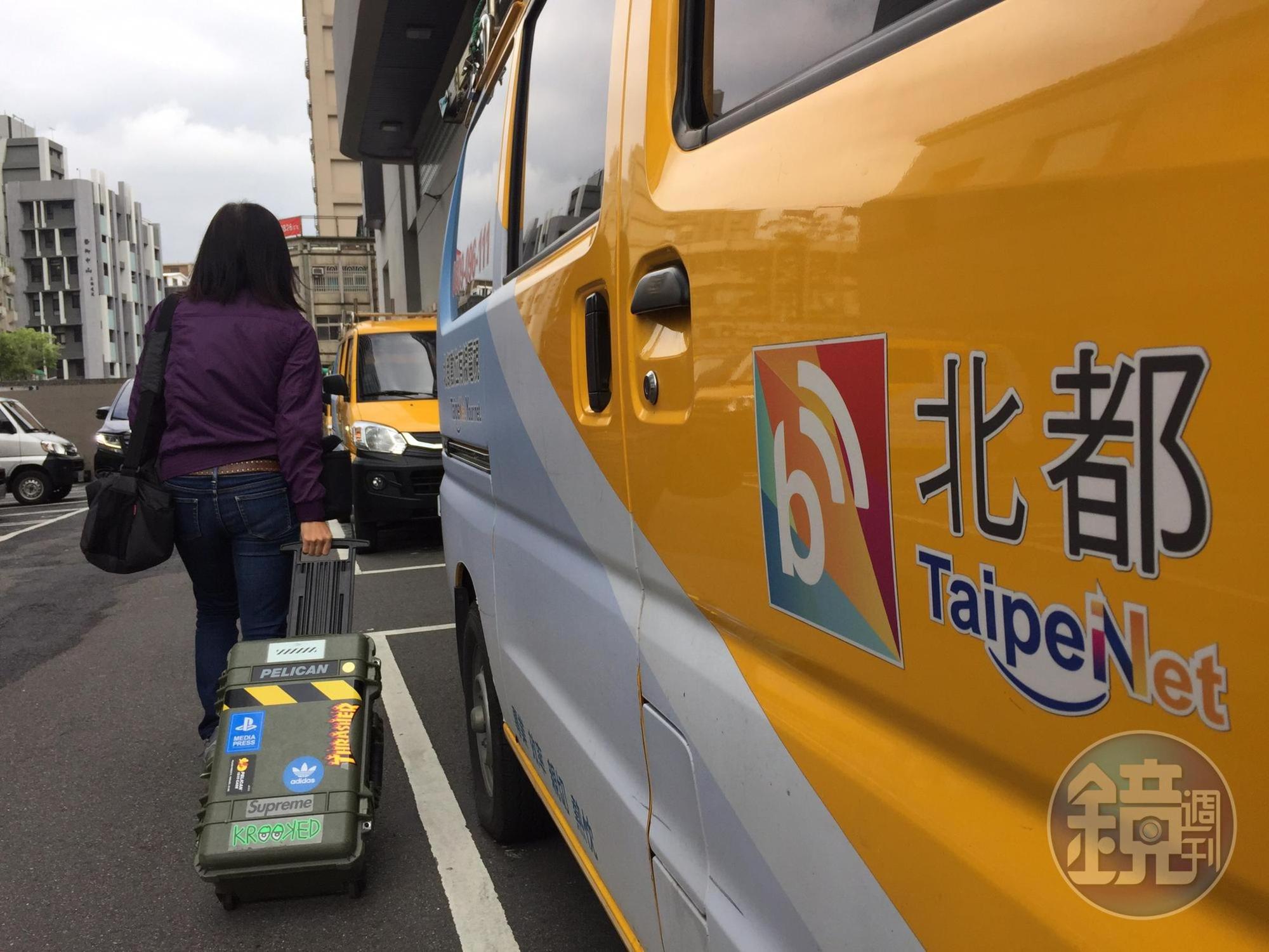 北都數位與優視、大享兩大頻道代理商的授權費欠費紛爭,再度宣告調處失敗,其中優視已決定要在明年1月1日凌晨起斷訊北都。