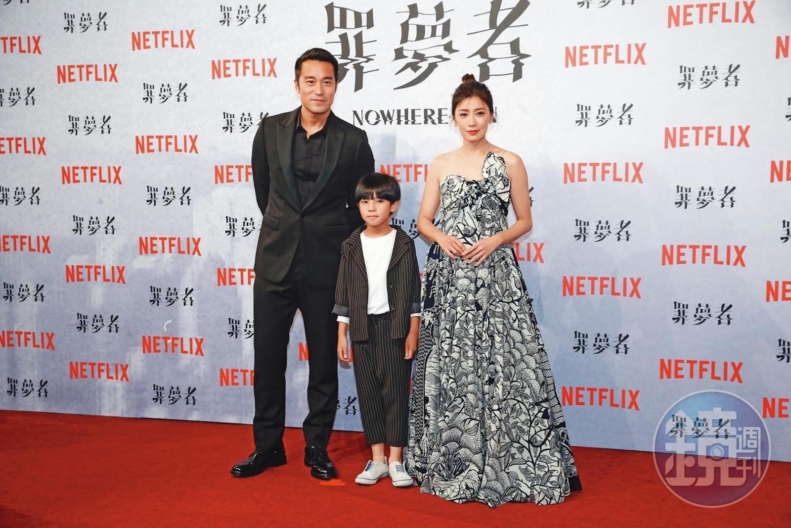 《罪夢者》集合眾多大咖演員,張孝全(左)與賈靜雯(右)十月出席首映,直播影片破4300萬次曝光數。中為童星謝岩希。