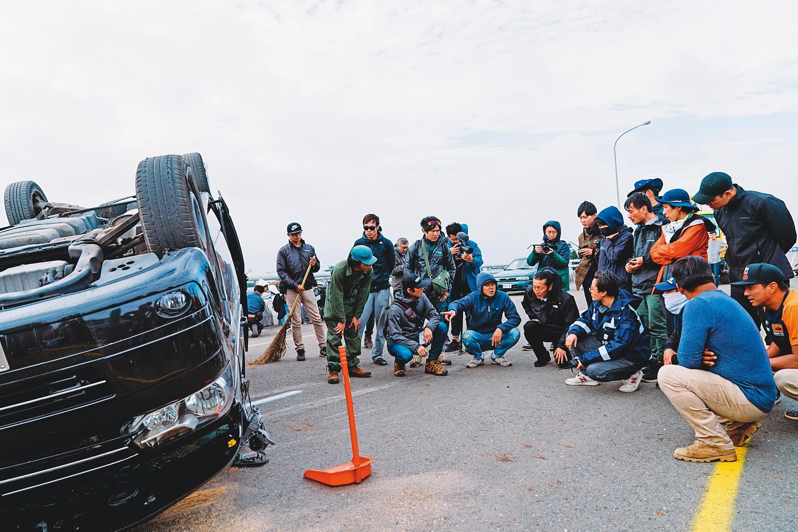 《罪夢者》有不少武打動作及飛車追逐戲，大手筆找來日本動作指導園村健介參與。（Netflix提供）