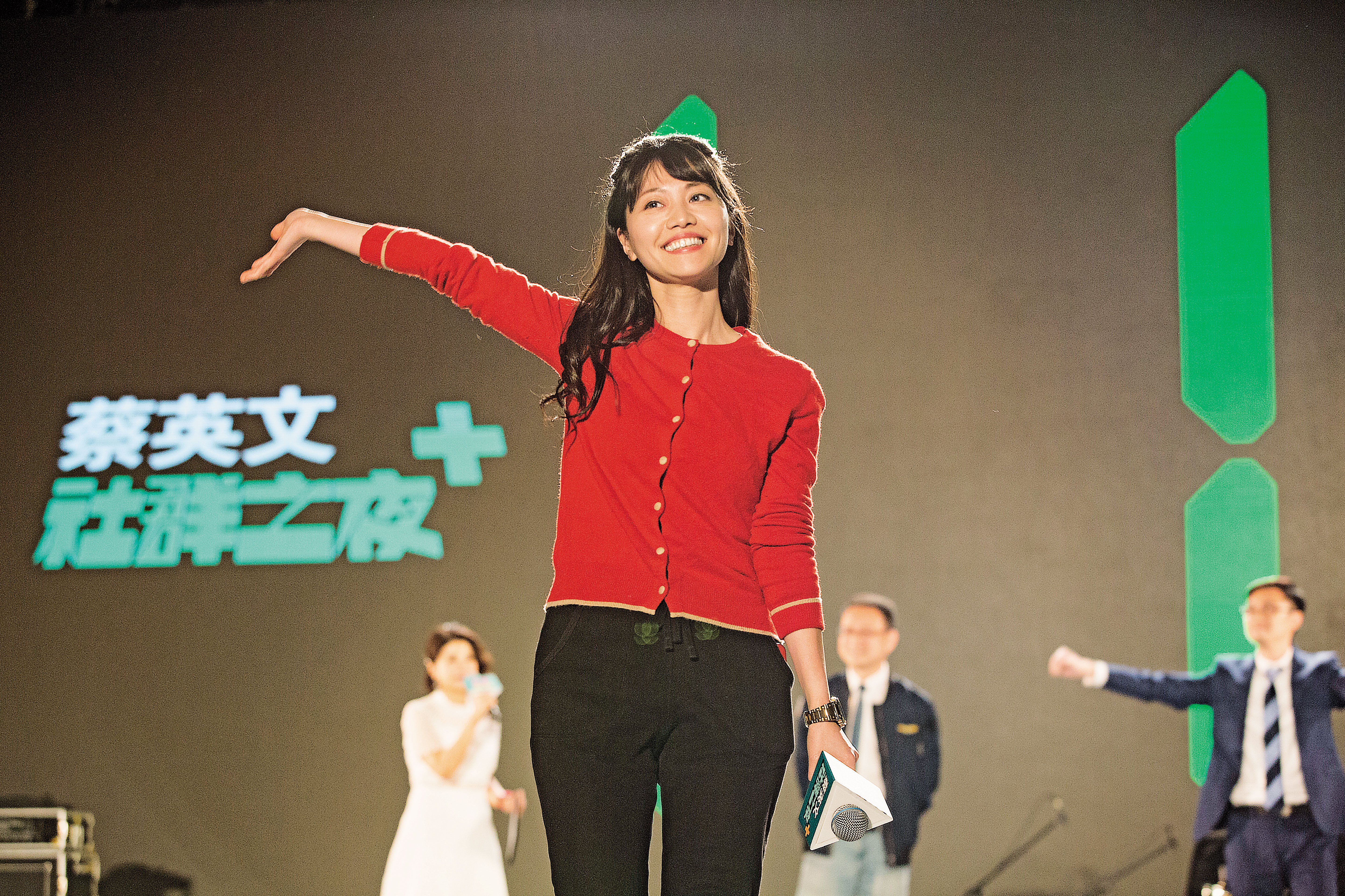 民進黨北市第7選區立委候選人許淑華、第4選區立委候選人高嘉瑜(圖)外型亮眼,都被視為可望在藍營優勢區突圍的戰將。