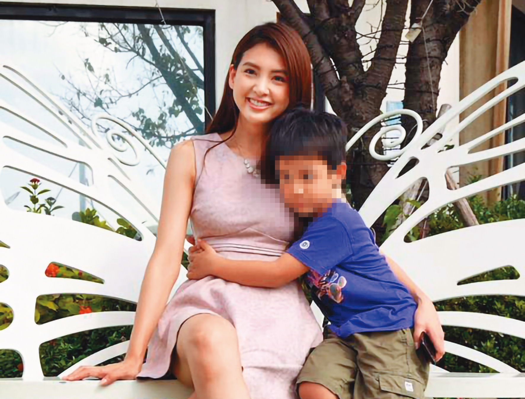 韋汝與張綱維所生的兒子Henry今年已9歲，韋汝不時在社交網上po出與兒子的合照。（翻攝自韋汝臉書）