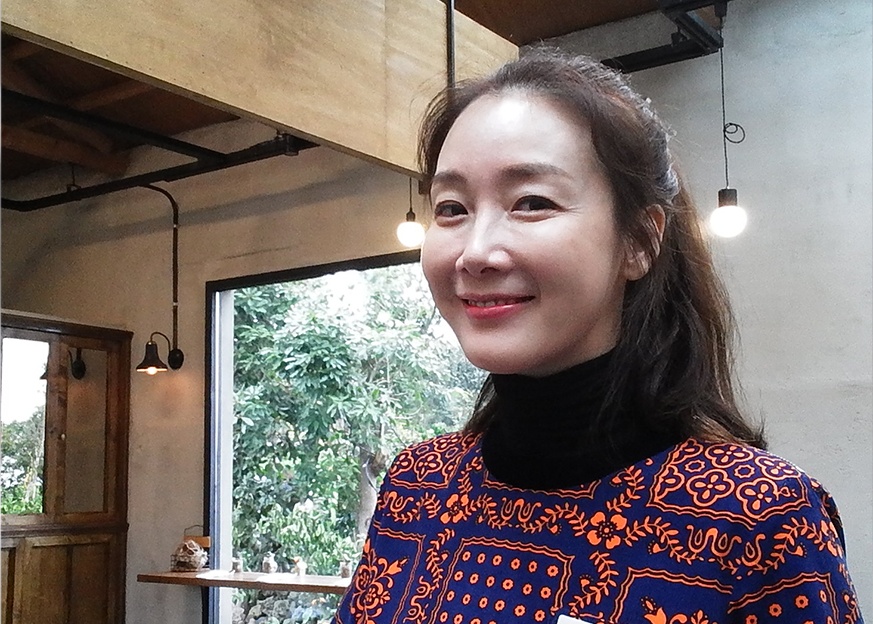 崔智友44歲宣布懷孕，韓媒稱老公扮演賢內助，對她照顧有加。（愛奇藝台灣站提供）