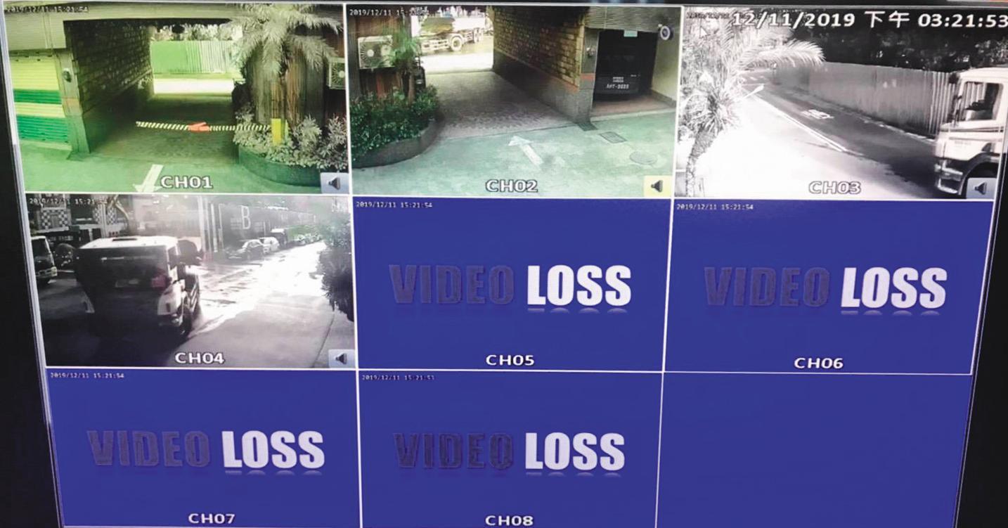 應召集團與摩鐵業者合作,利用遠端連線,監控小姐及嫖客的動向。(翻攝畫面)