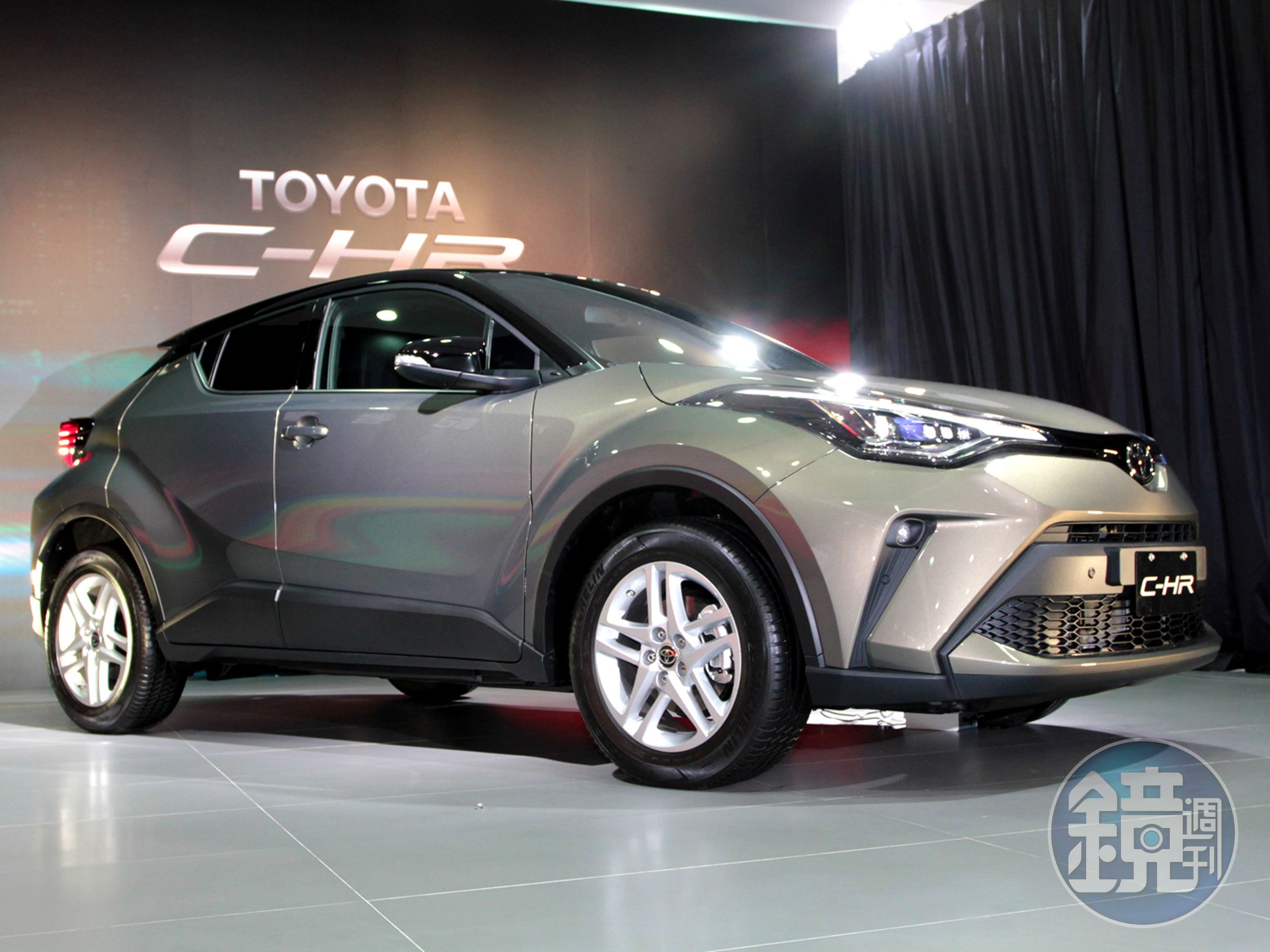新世代跨界跑旅 TOYOTA C-HR全新上市。