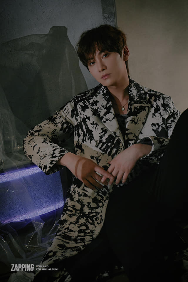 FTIsland吉他手宋承炫約滿不續，確定離團。（翻攝FTIsland FB）