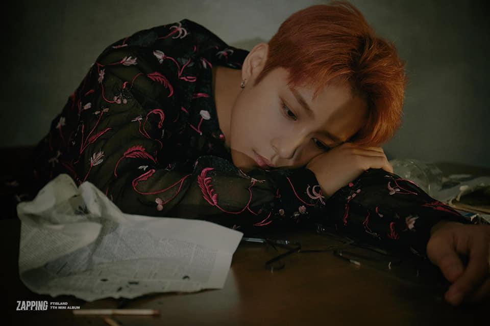 FTIsland貝斯手李在真將於明年1月21日入伍。(翻攝FTIsland FB)