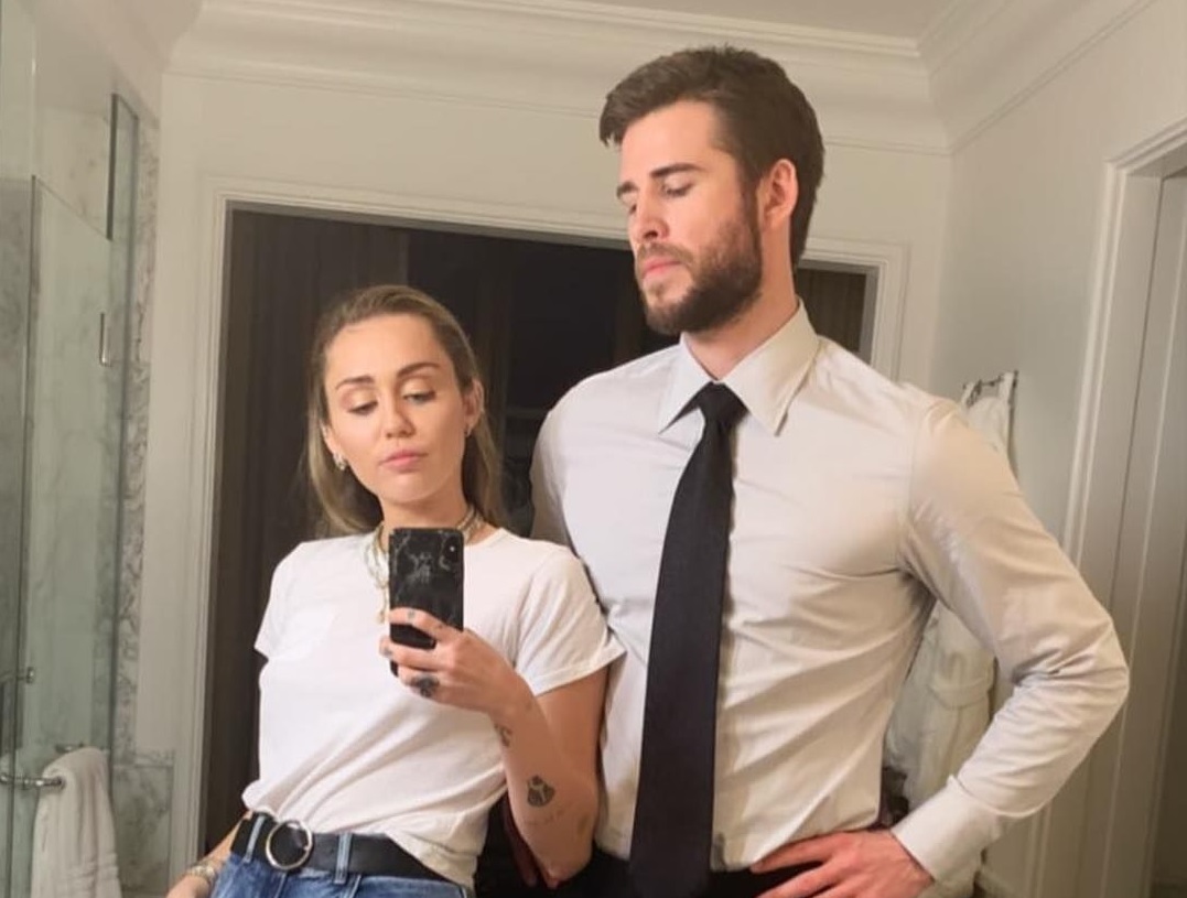 麥莉與連恩平安夜當天遞交離婚正式文件，10年感情完結。（翻攝自luxywhore IG）