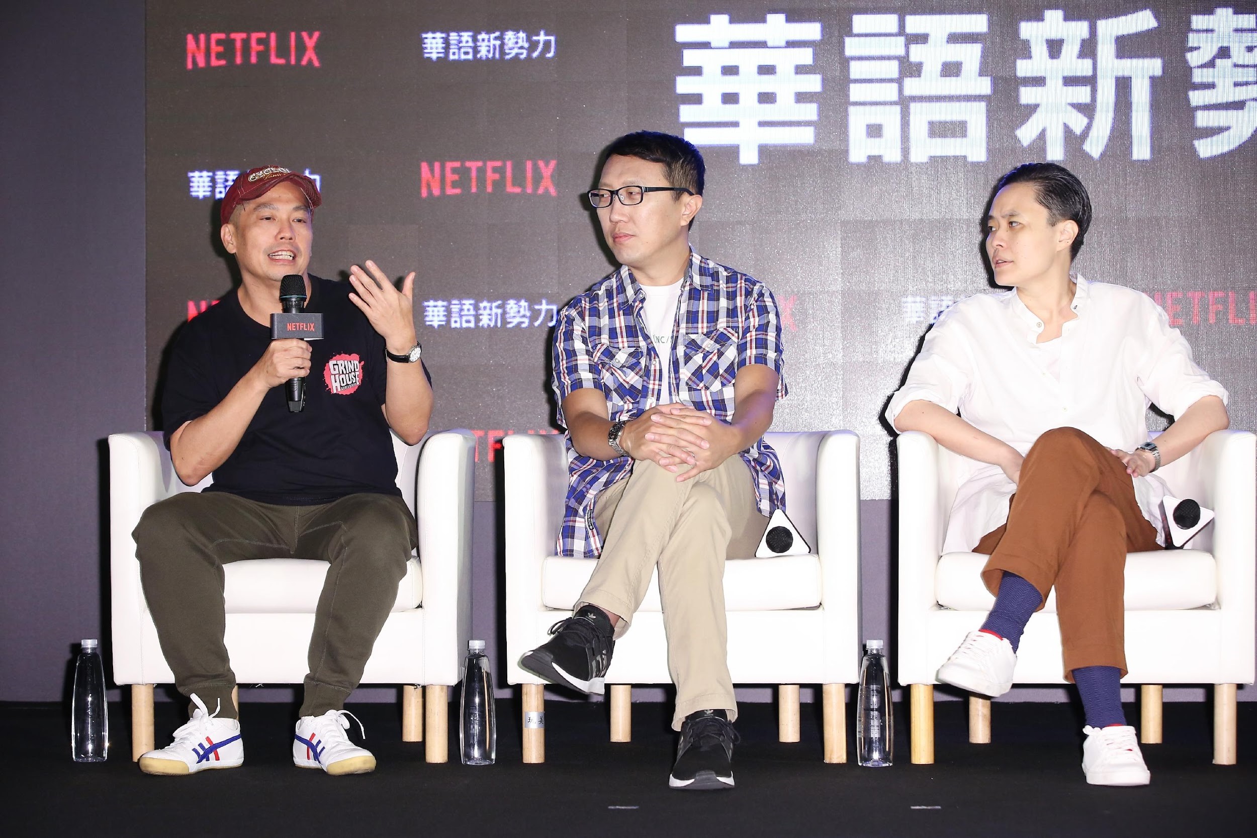何宇恆（左起）與吳子雲、陳映蓉出席Netflix記者會時，分享馬來西亞影視產業現正面臨的挑戰。