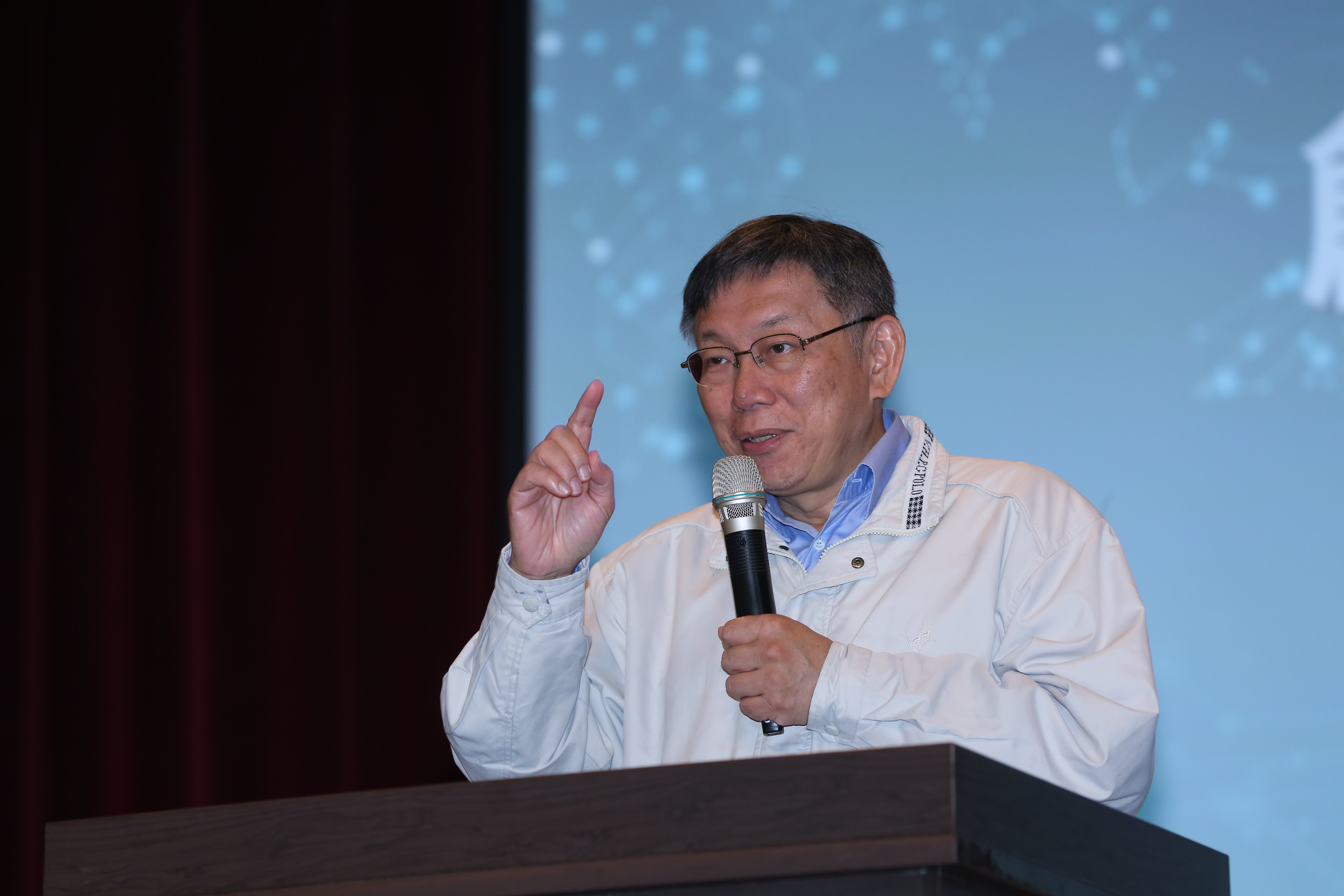 對於六都市長就任週年施政表現調查吊車尾，台北市長柯文哲說「我就是不想討好大家。」圖為資料照。