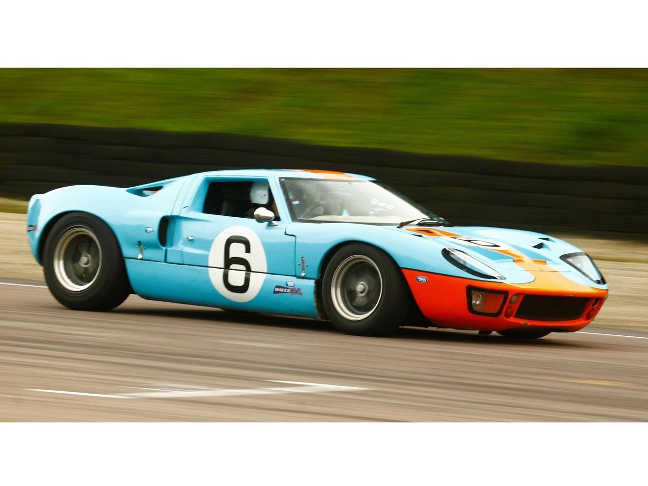 FORD用盡一切力量打造出GT40,在1966年Le Mans 24耐久賽擊敗FERRARI,GT40地利曼優勝延續至1969年,之後就劃上休止符。即使FORD有錢有勢,卻不再投入。
