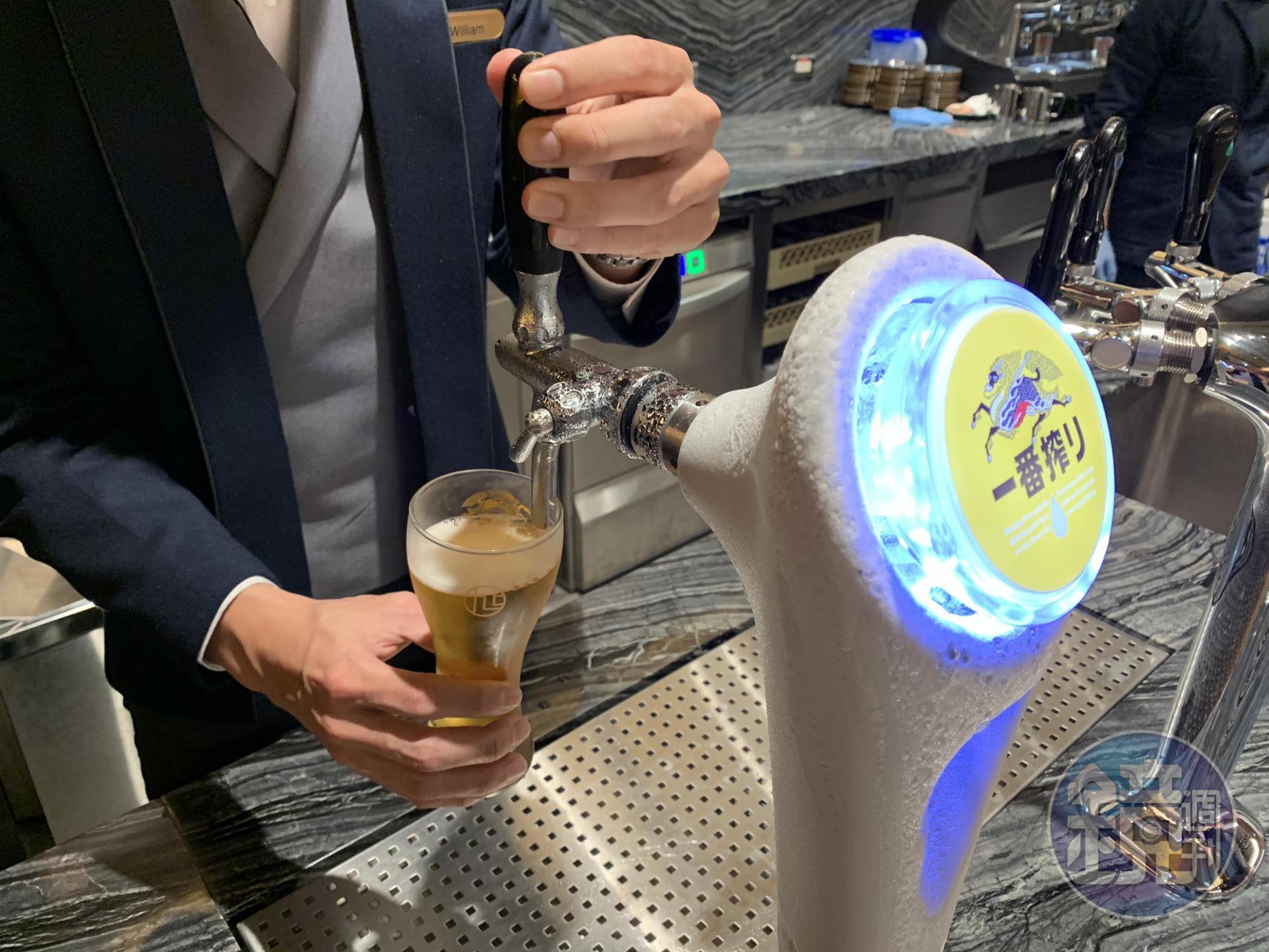 清酒Bar有全球首支KIRIN一番搾生啤酒冰柱,純麥啤酒沁涼清爽。