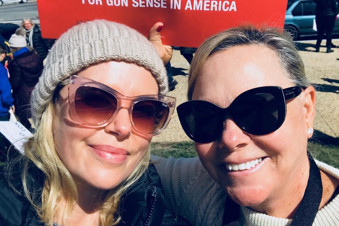 奧斯卡影后莎莉賽隆和母親感情非常好。（翻攝自莎莉賽隆IG）