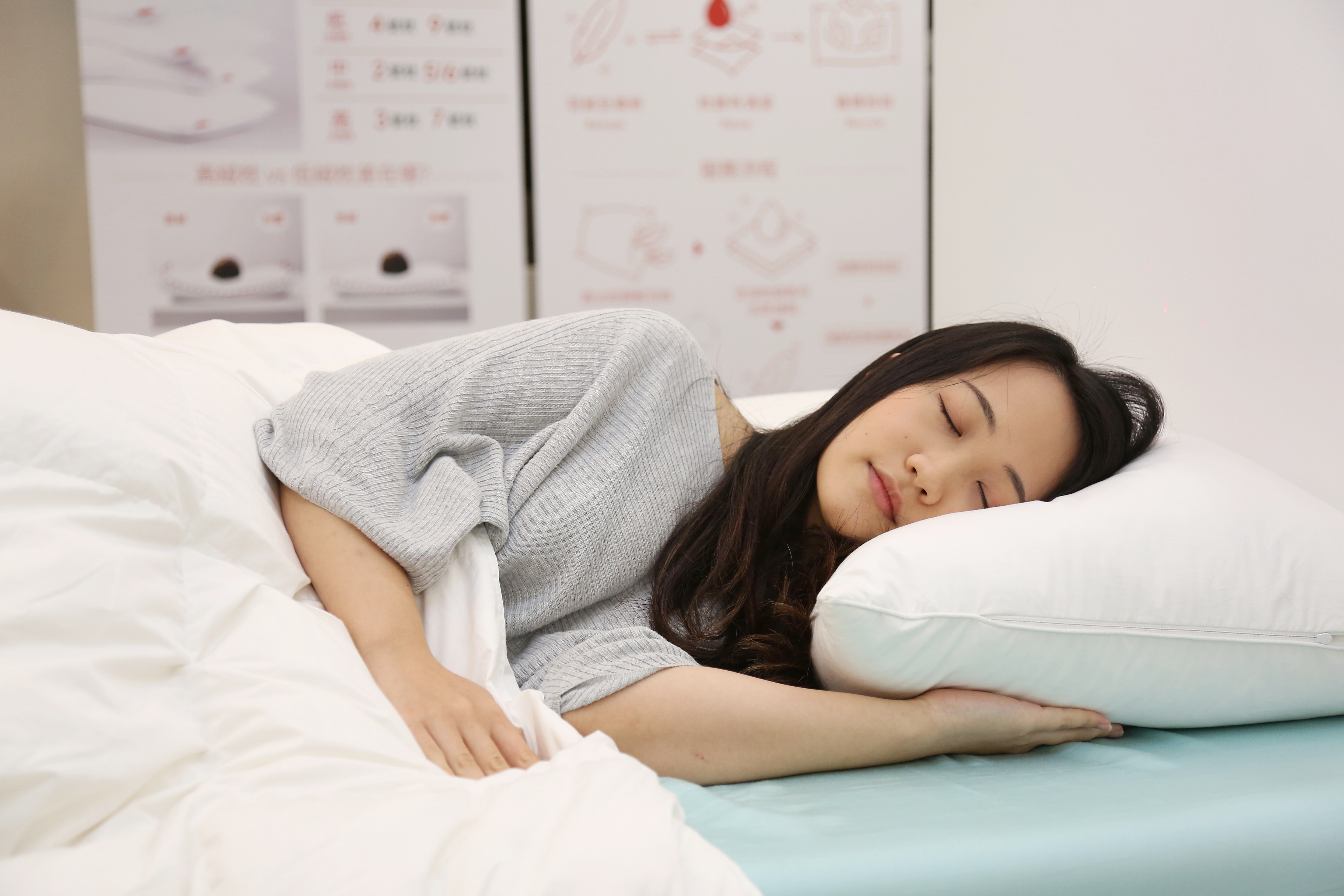 合隆羽藏今年推出,以大數據分析用戶身形、睡姿和枕頭高度的「3R挑對枕」。