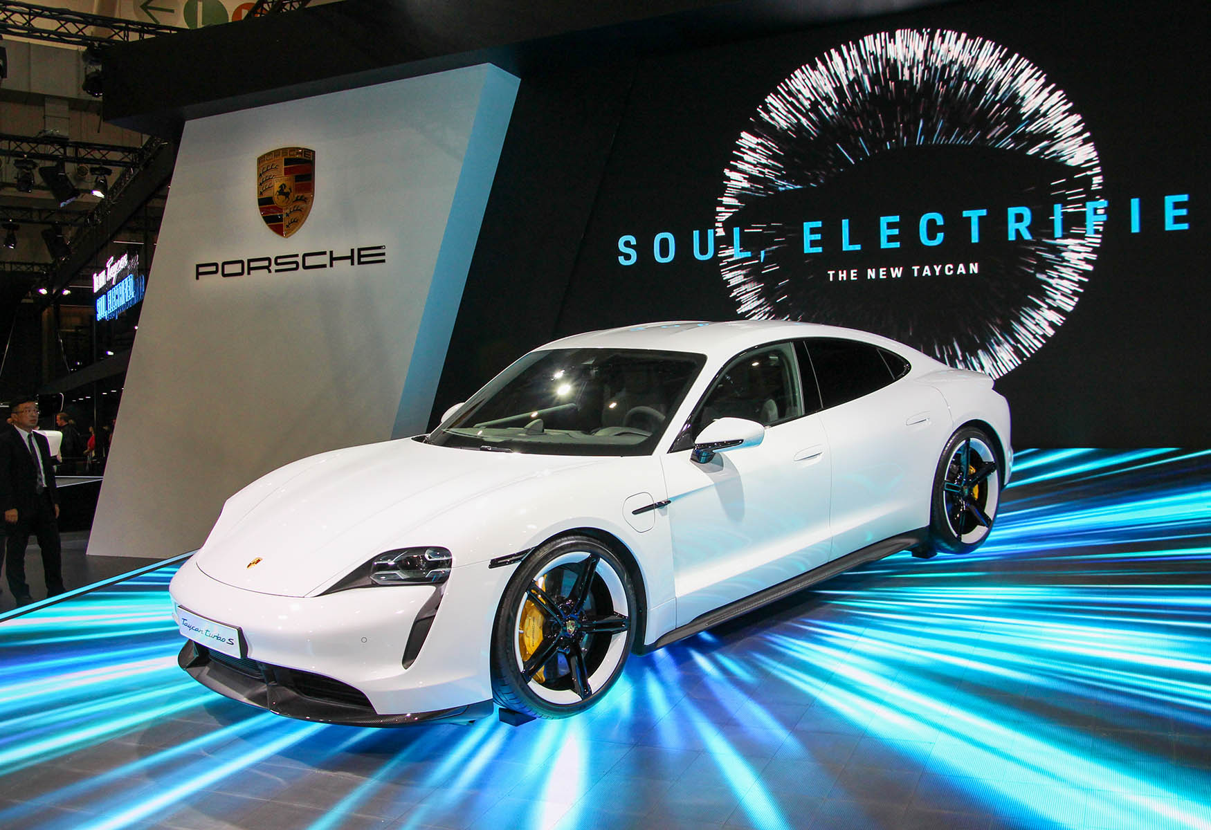 【台北車展】純電蛙來台　Porsche Taycan現身