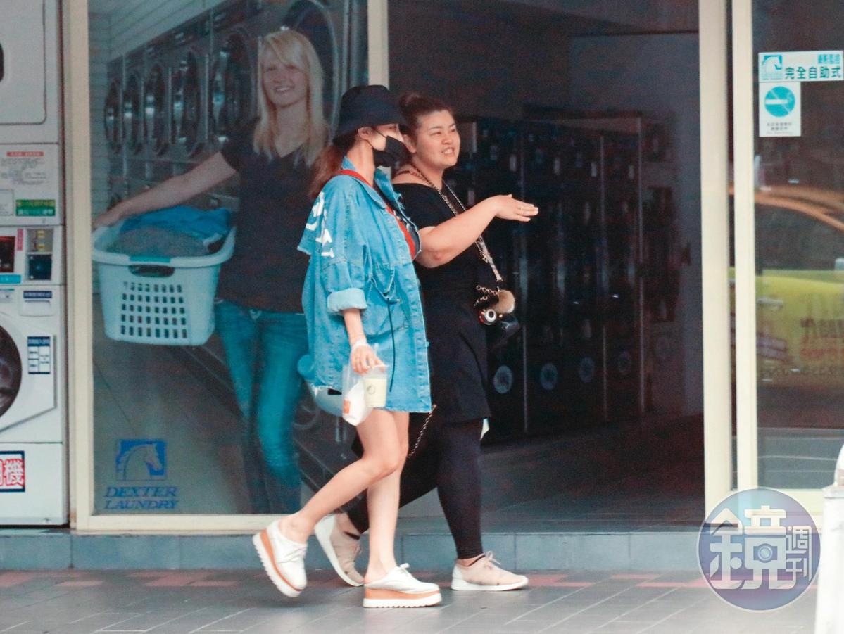 本刊踢爆「情色教主」雪碧介入所屬女團「Juccy」的幕後老闆郭柏均婚姻，還為他生下一女。