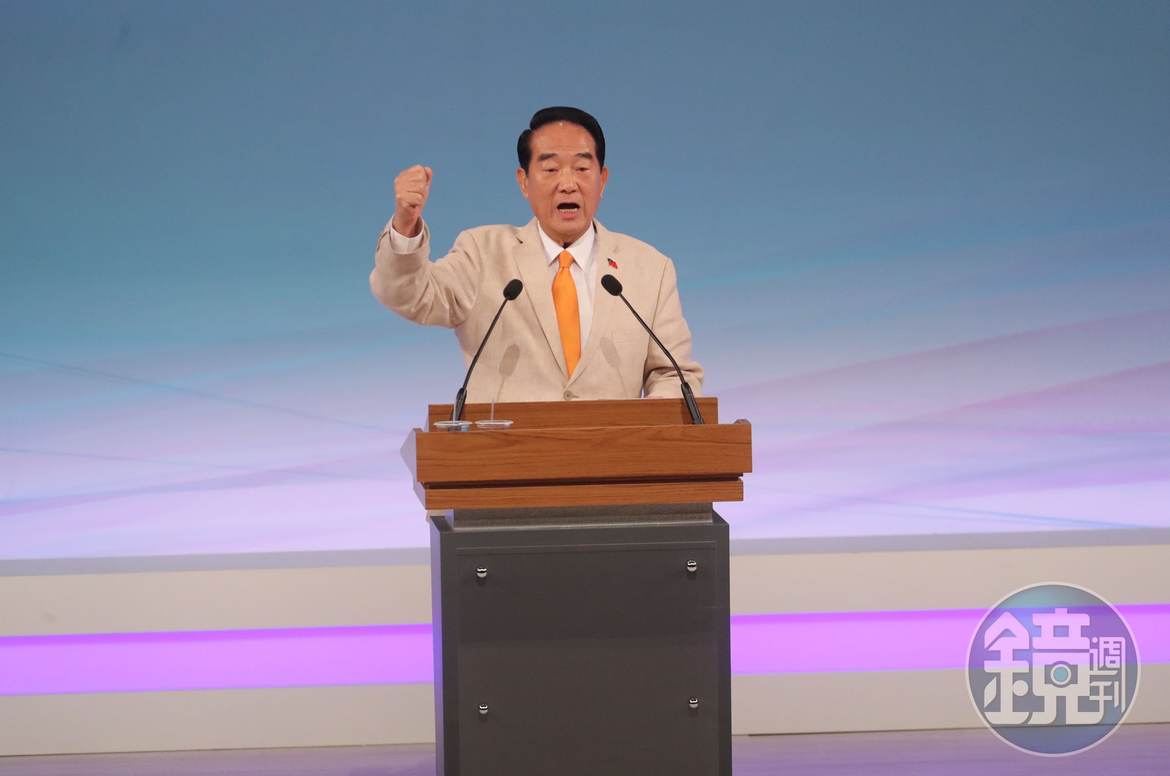 宋楚瑜維持一貫批藍打綠風格，先批總統蔡英文被派系操縱，再轟高雄市長韓國瑜說國民黨不思長進到了匪夷所思的境界。（台北市攝影記者聯誼會提供）