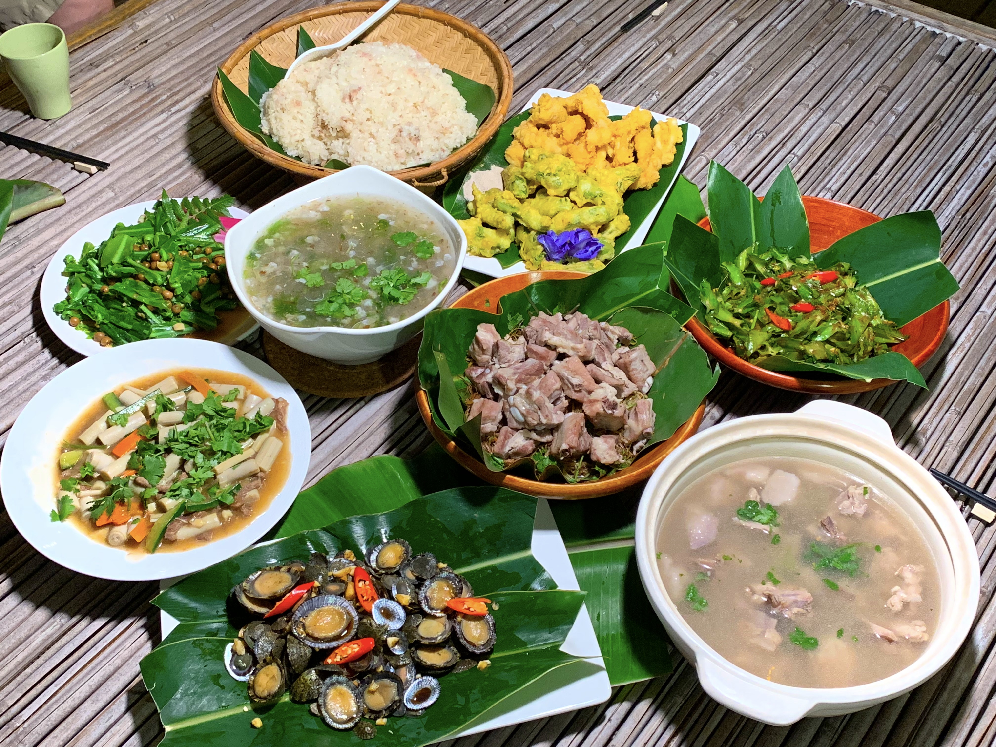 「浮定咖啡」提供很「原」味的阿美族料理。