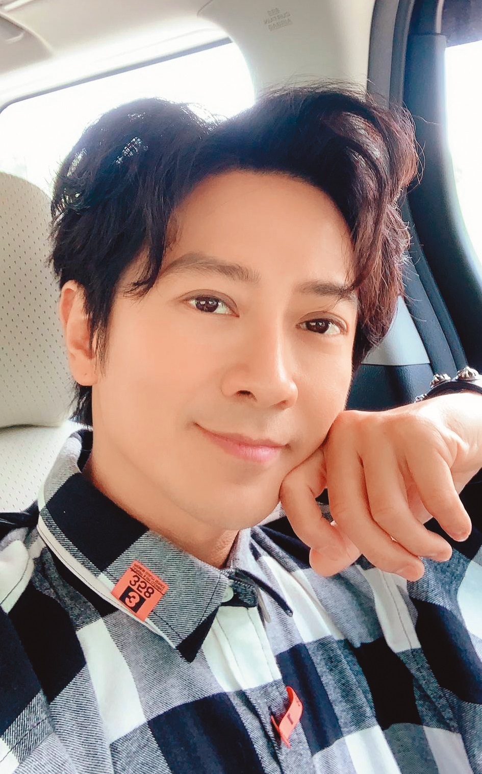孫耀威出道時頂著香港中大高材生的頭銜，但他曾自曝小時候是愛打架的問題學生。（翻攝自孫耀威臉書）