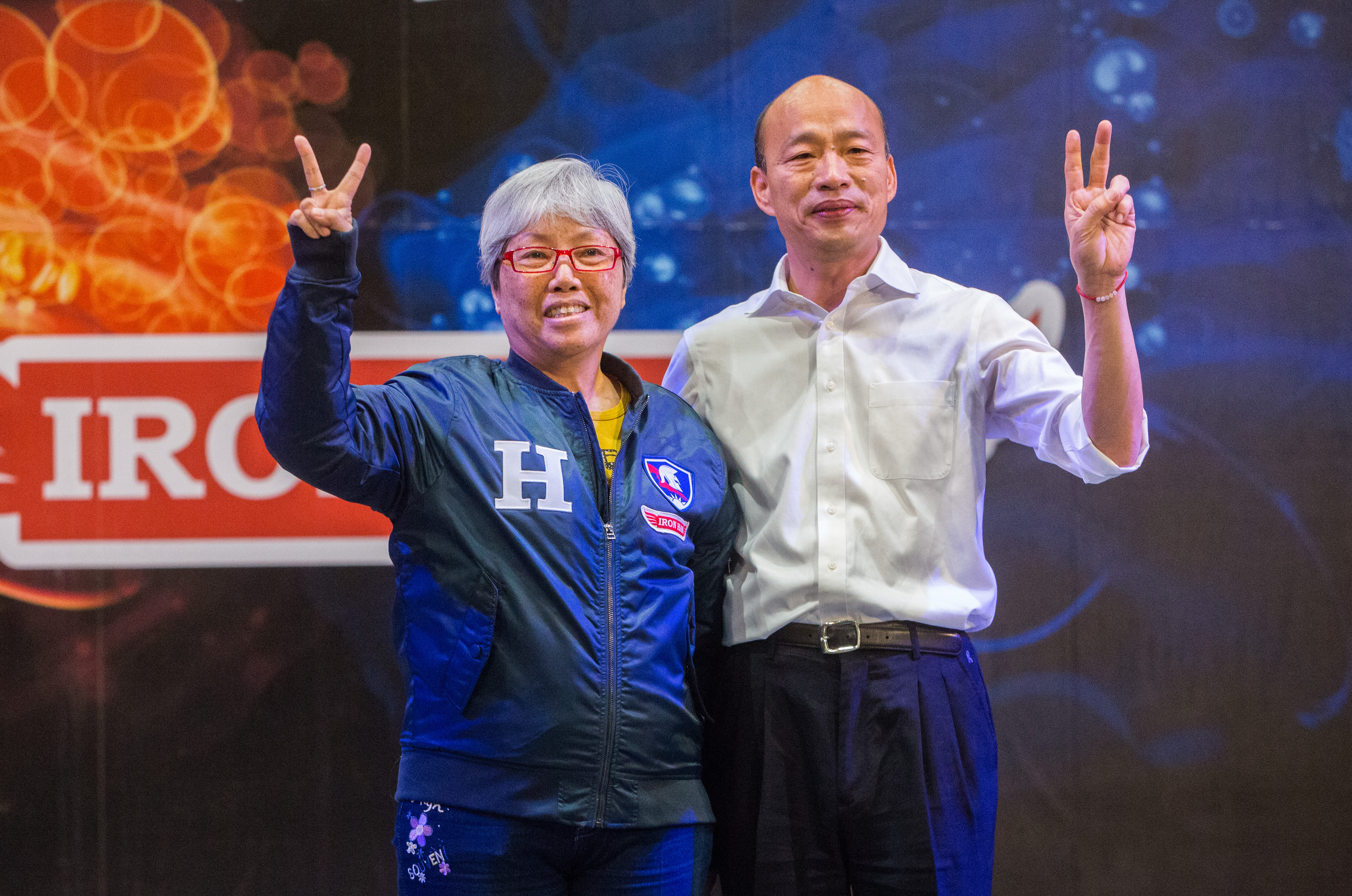 日前韓國瑜競標義賣「原味」外套，最終被謝姓女韓粉以100萬元得標。（本刊資料照）