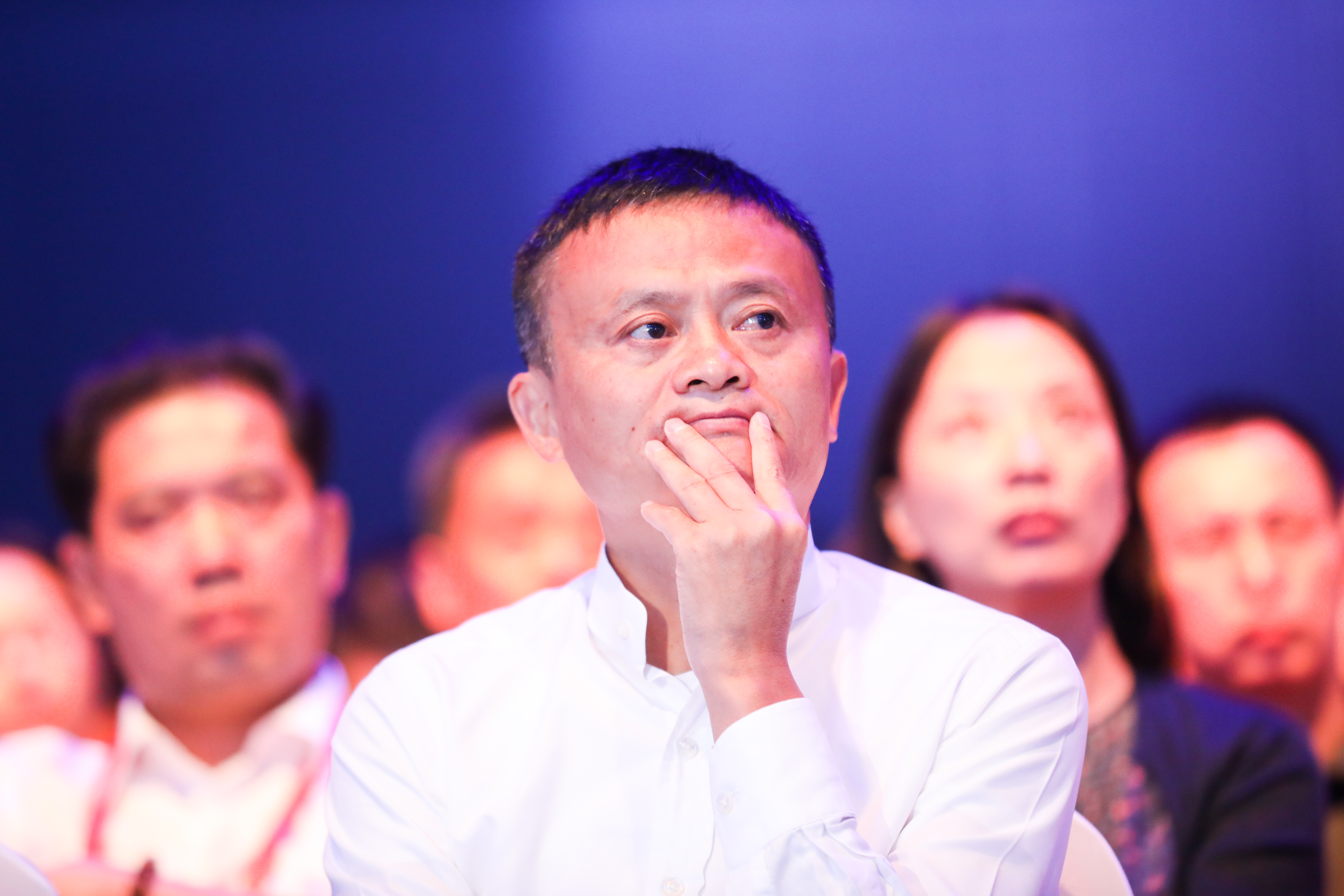 中國債券市場危機一觸即發，就連阿里巴巴創辦人馬雲都接到借錢電話。（東方IC）