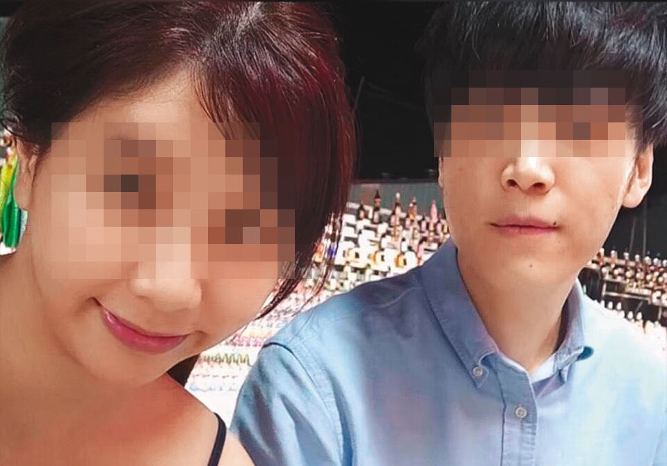 夢夢（左）性愛影片的男主角（右）外傳是台北市某大醫院的醫生，也是夢夢的男友。（翻攝夢夢IG）