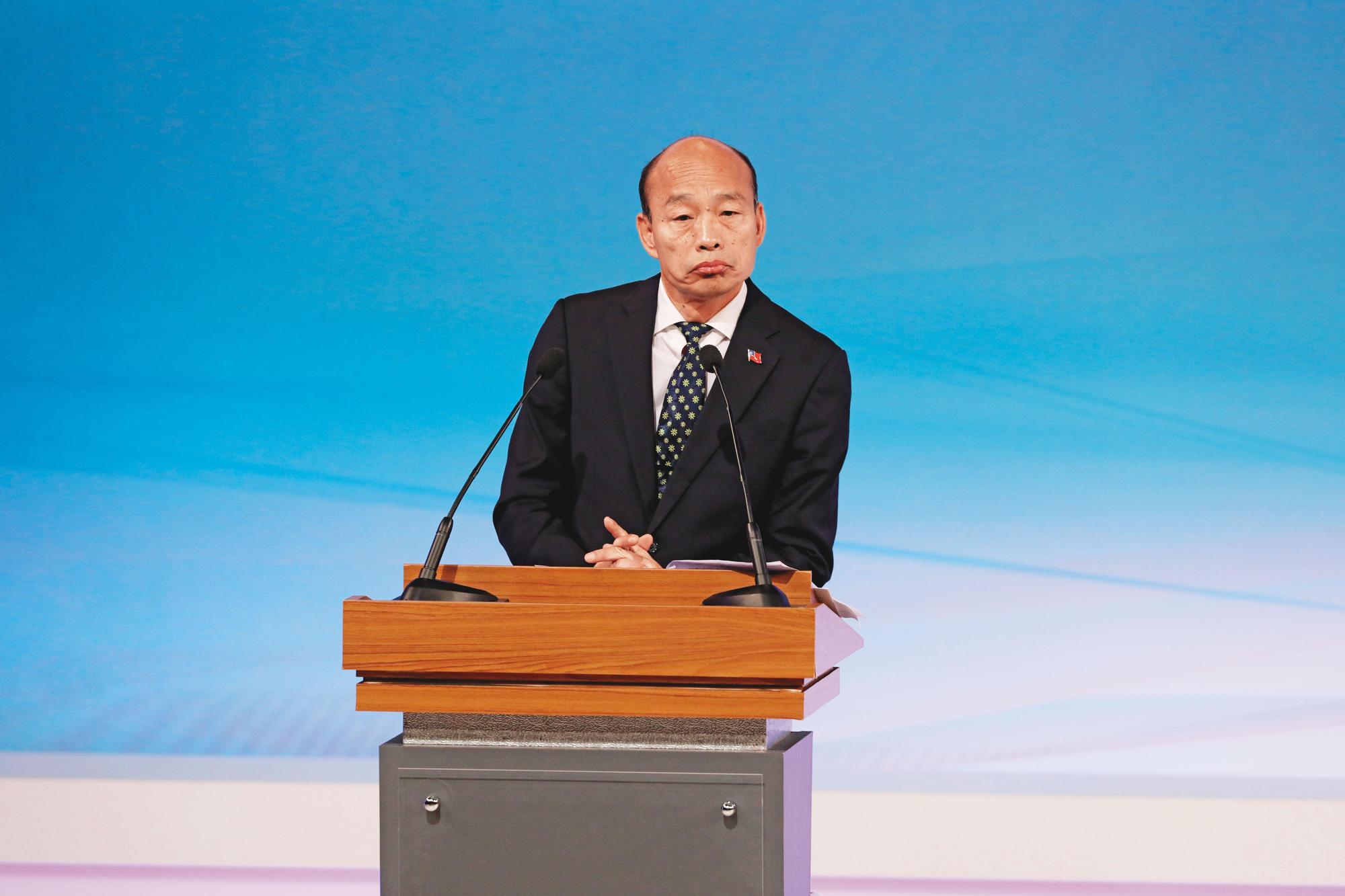 高雄市長韓國瑜上任未及半年又宣布角逐總統大位,渾然忘卻曾對市民做過的承諾。(台北市攝影記者聯誼會提供)