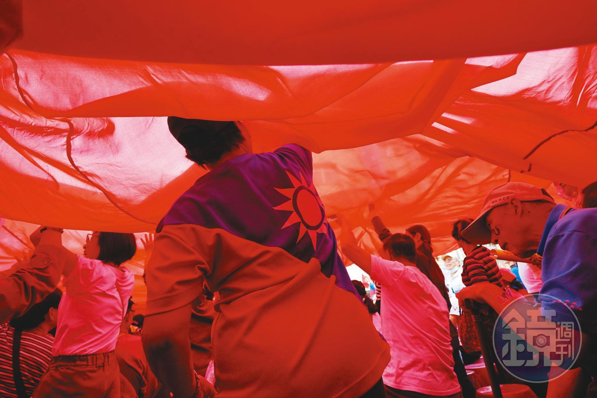 即便罷韓團體來勢洶洶，但國民黨認為反倒助長藍軍士氣，更帶動南台灣整體選情。
