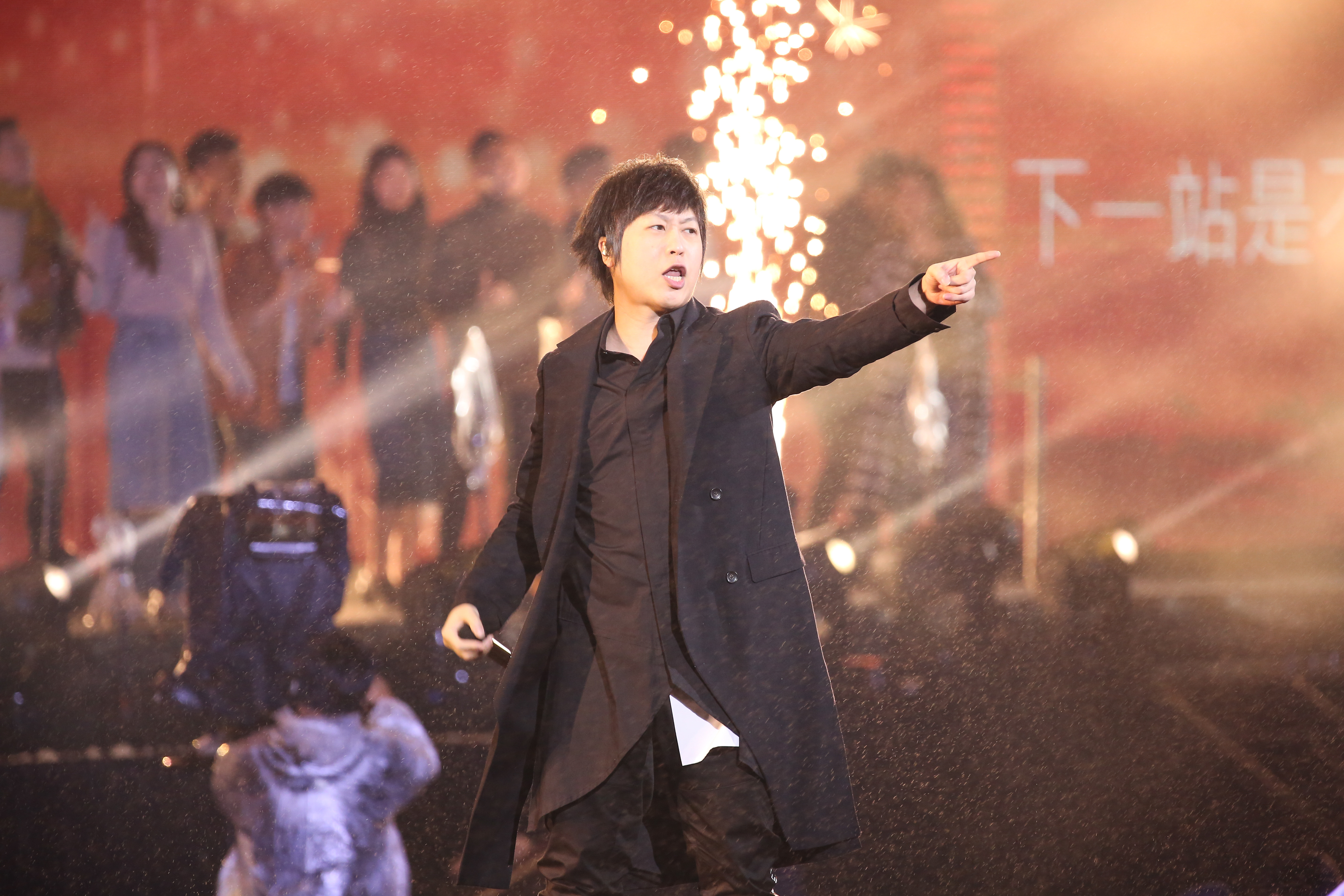 五月天睽違8年再度在台北市跨年晚會開唱。