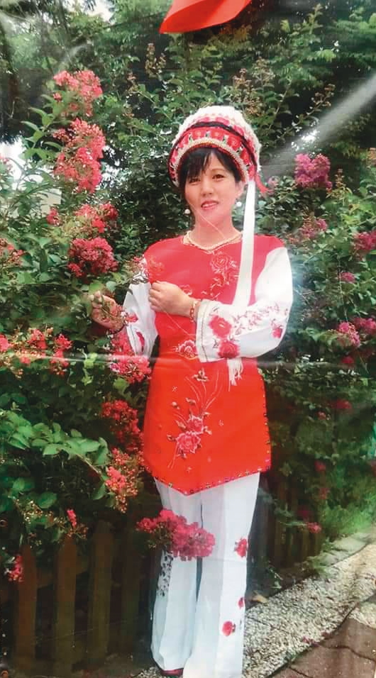 謝民嬌年輕時長相甜美,個性也很開朗,丈夫一眼就喜歡上她。(謝民嬌提供)